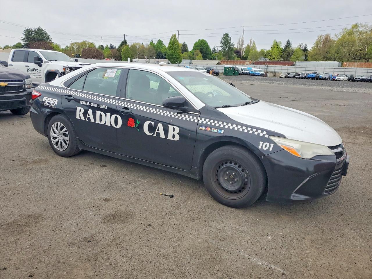 2015 Toyota Camry Le Two Tone vin: 4T4BF1FK7FR455873