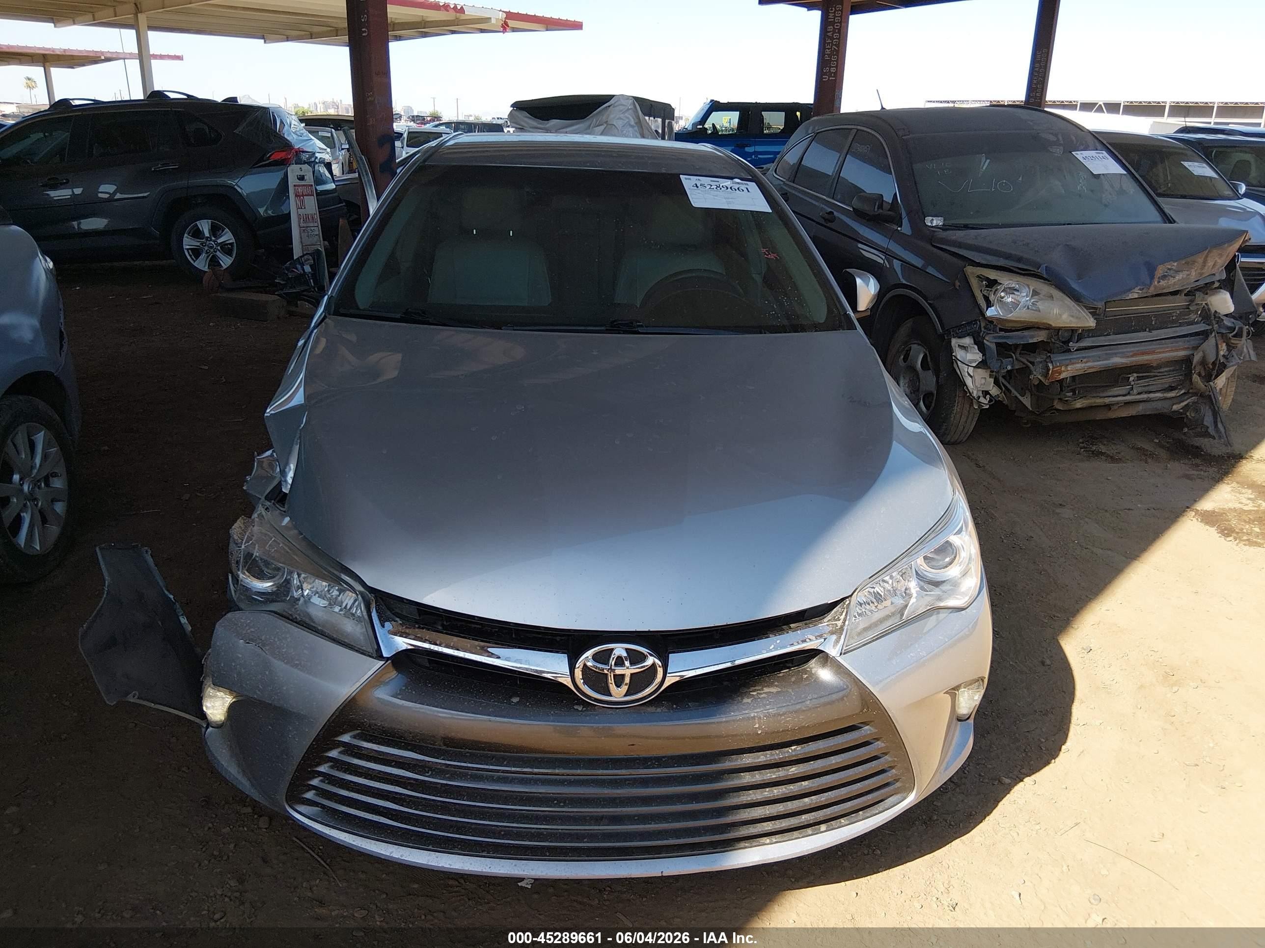 2015 Toyota Camry Xle Серебряный vin: 4T4BF1FK7FR458191