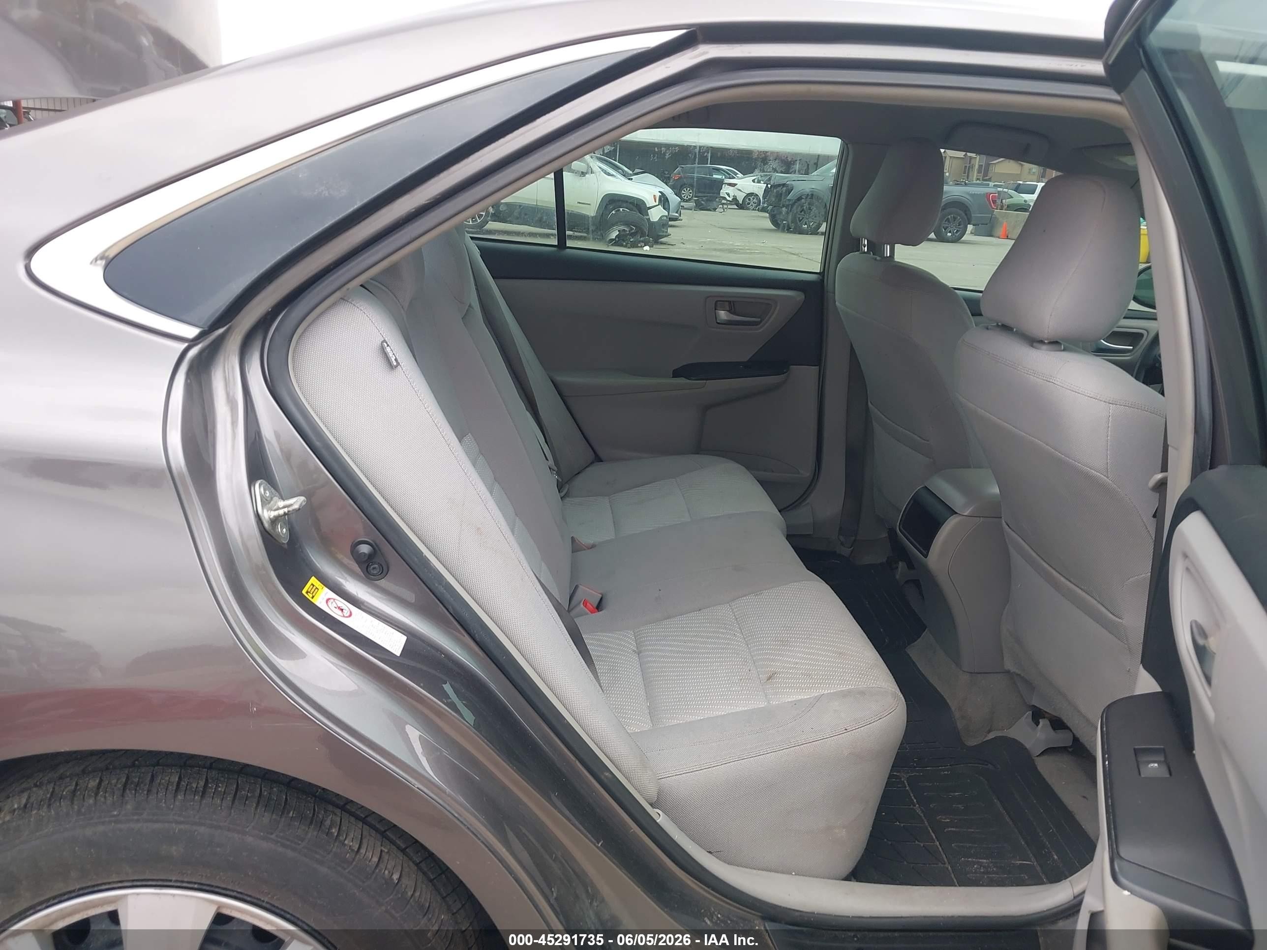 2015 Toyota Camry Le Gray vin: 4T4BF1FK7FR458837