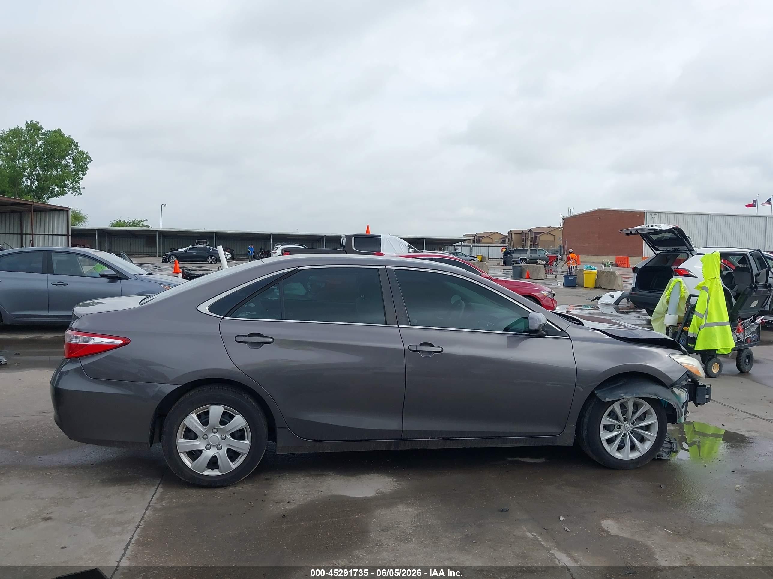 2015 Toyota Camry Le Gray vin: 4T4BF1FK7FR458837
