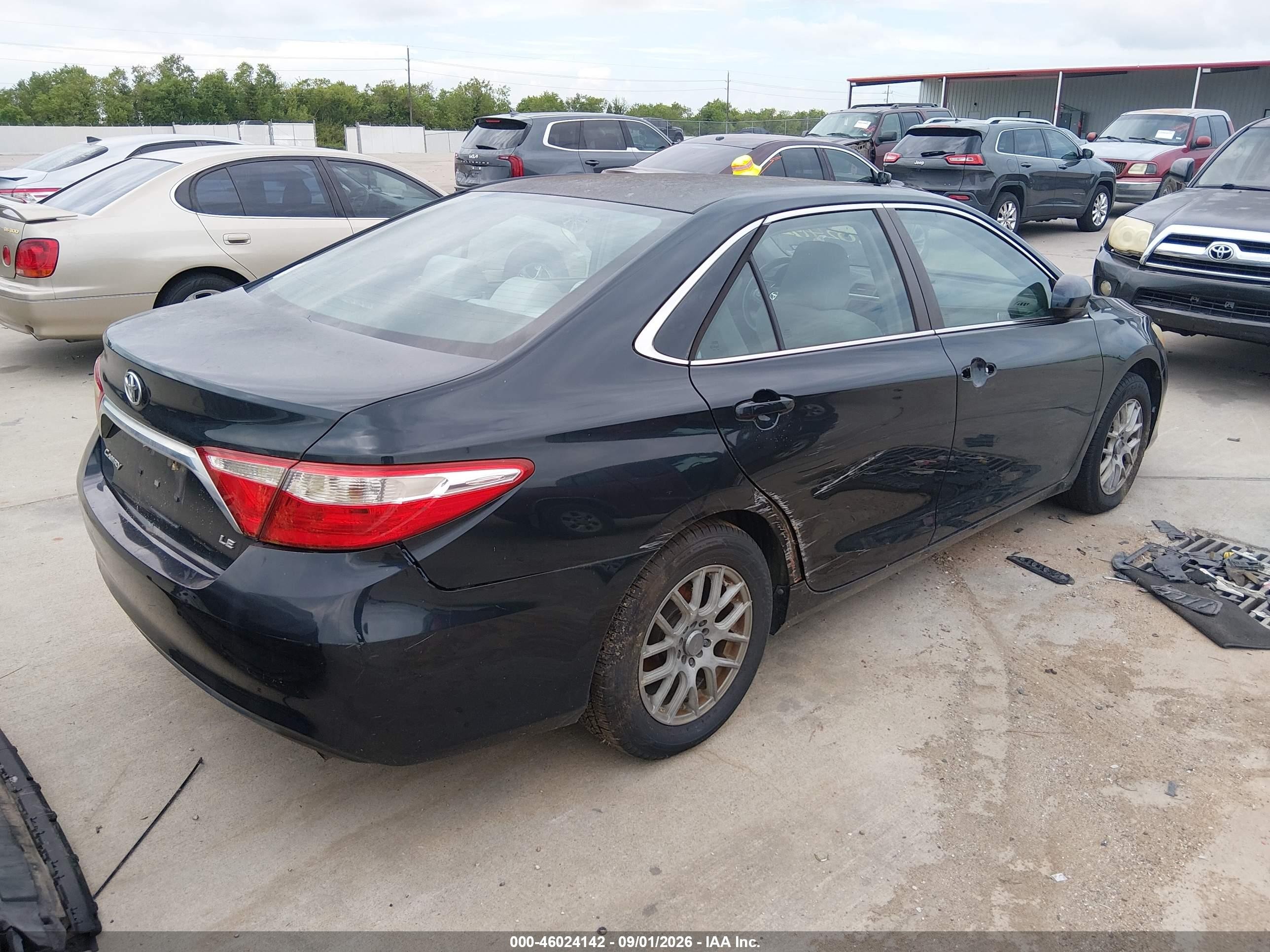 2015 Toyota Camry Le Dark Blue vin: 4T4BF1FK7FR465674