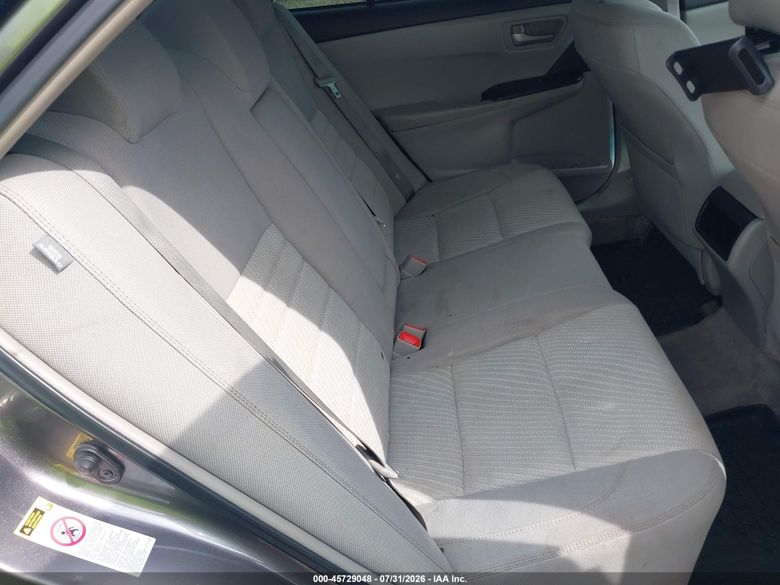 2015 Toyota Camry Le Серый vin: 4T4BF1FK7FR467487