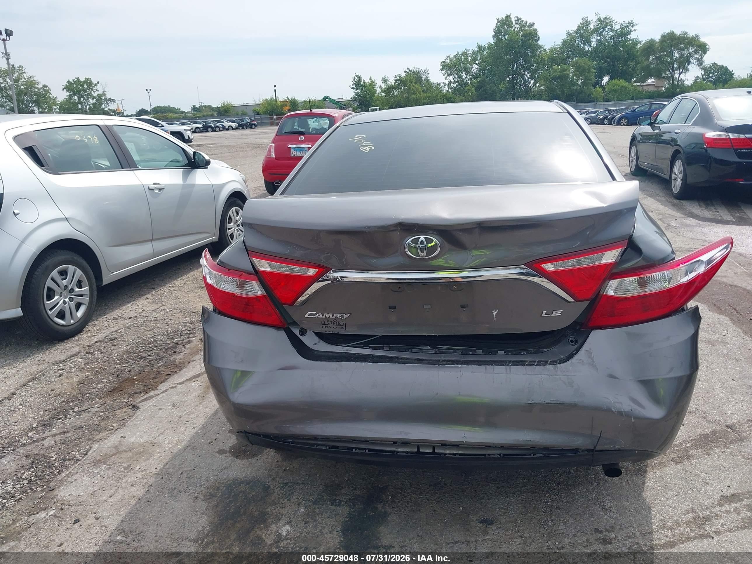 2015 Toyota Camry Le Серый vin: 4T4BF1FK7FR467487