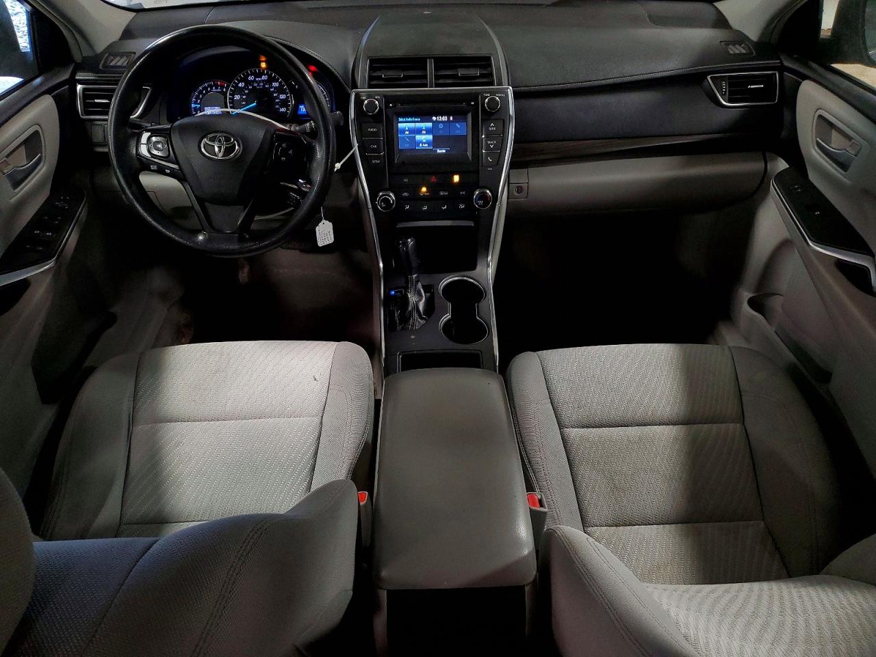 2015 Toyota Camry Le Silver vin: 4T4BF1FK7FR471426