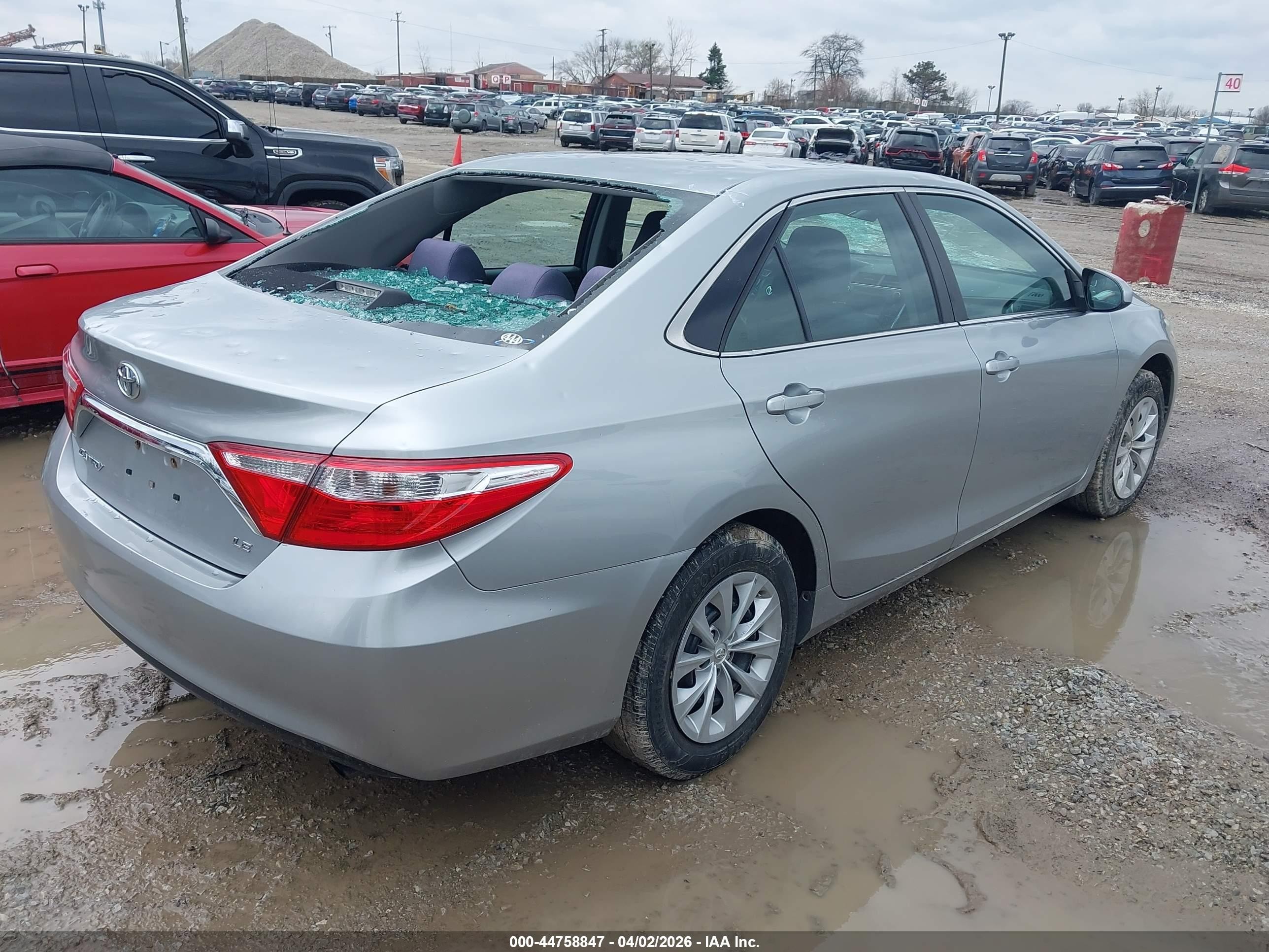 2015 Toyota Camry Le Silver vin: 4T4BF1FK7FR476786