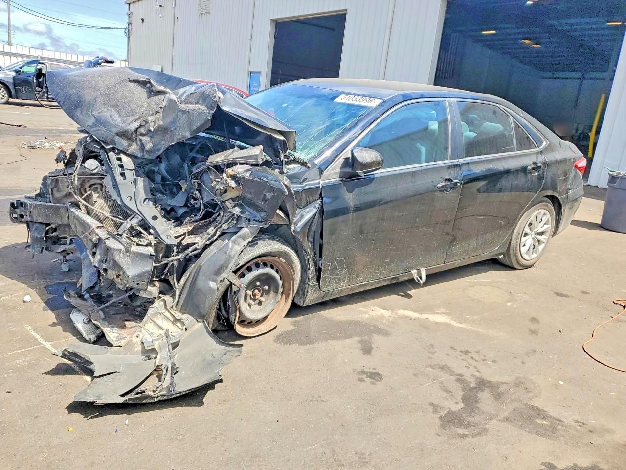 2015 Toyota Camry Le Черный vin: 4T4BF1FK7FR478246