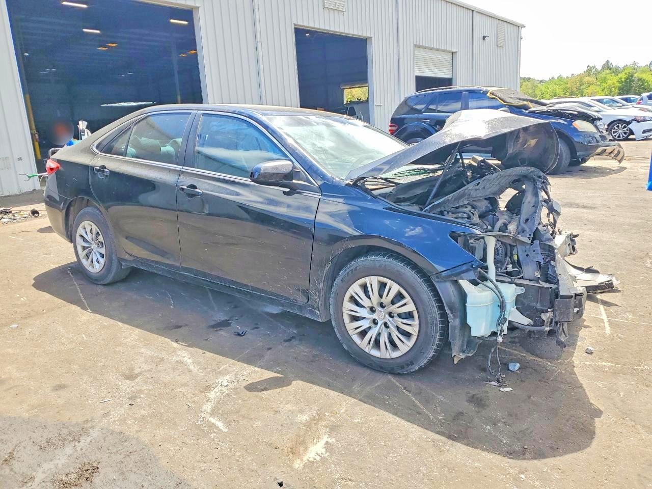 2015 Toyota Camry Le Черный vin: 4T4BF1FK7FR478246