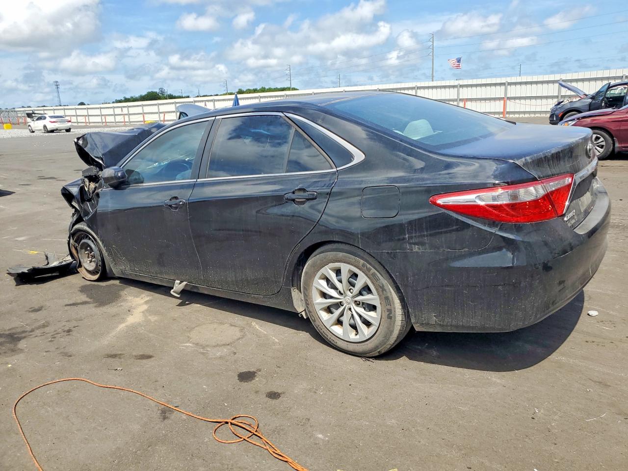 2015 Toyota Camry Le Черный vin: 4T4BF1FK7FR478246