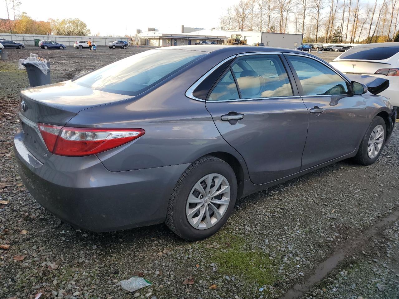 2015 Toyota Camry Le Gray vin: 4T4BF1FK7FR481096