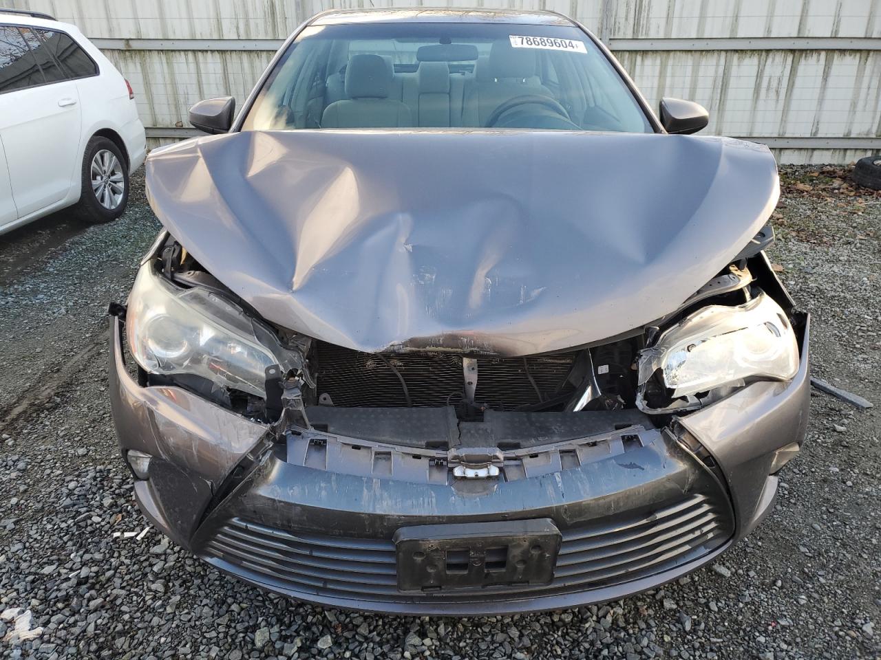 2015 Toyota Camry Le Gray vin: 4T4BF1FK7FR481096