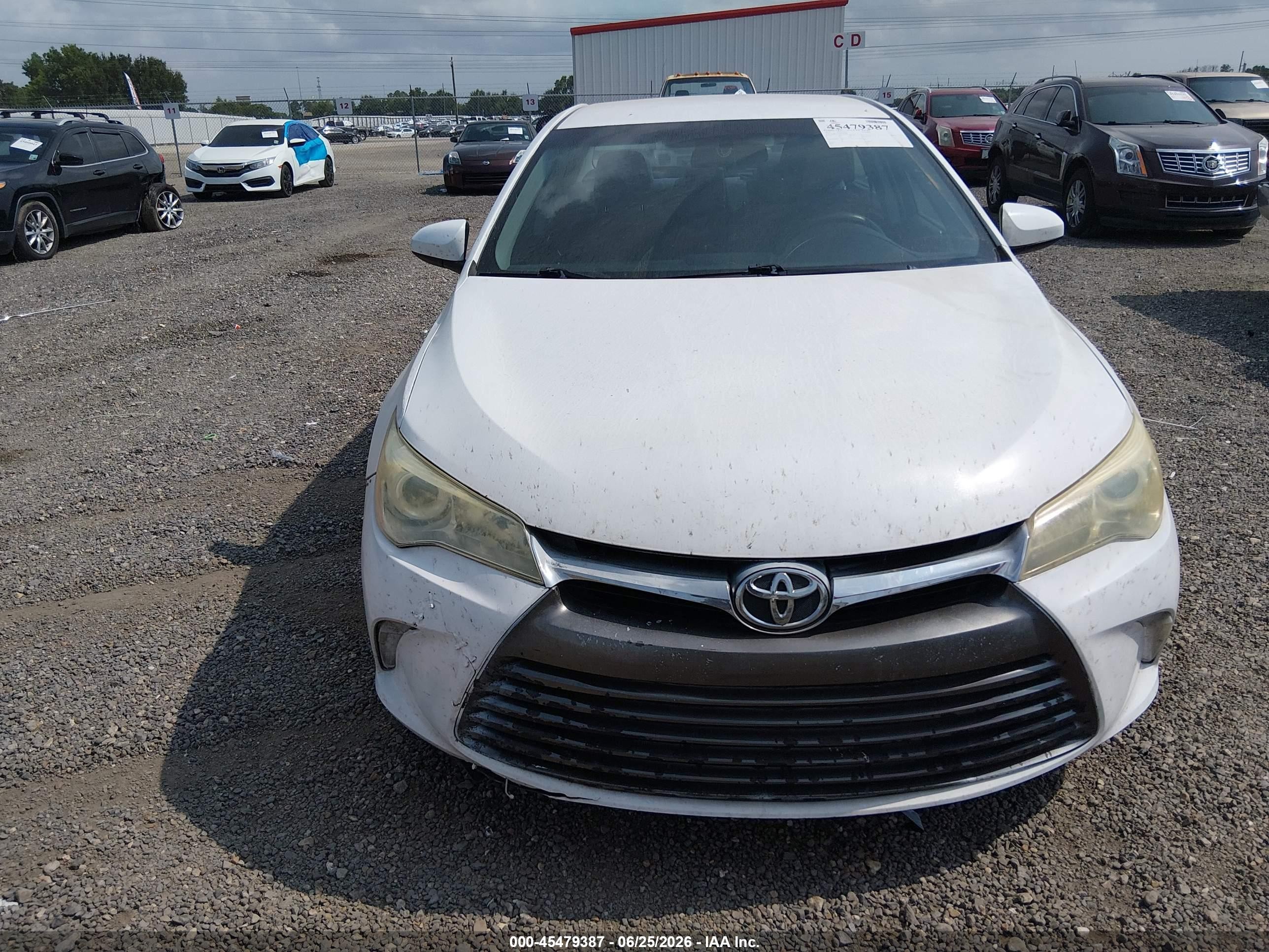 2015 Toyota Camry Le White vin: 4T4BF1FK7FR482880