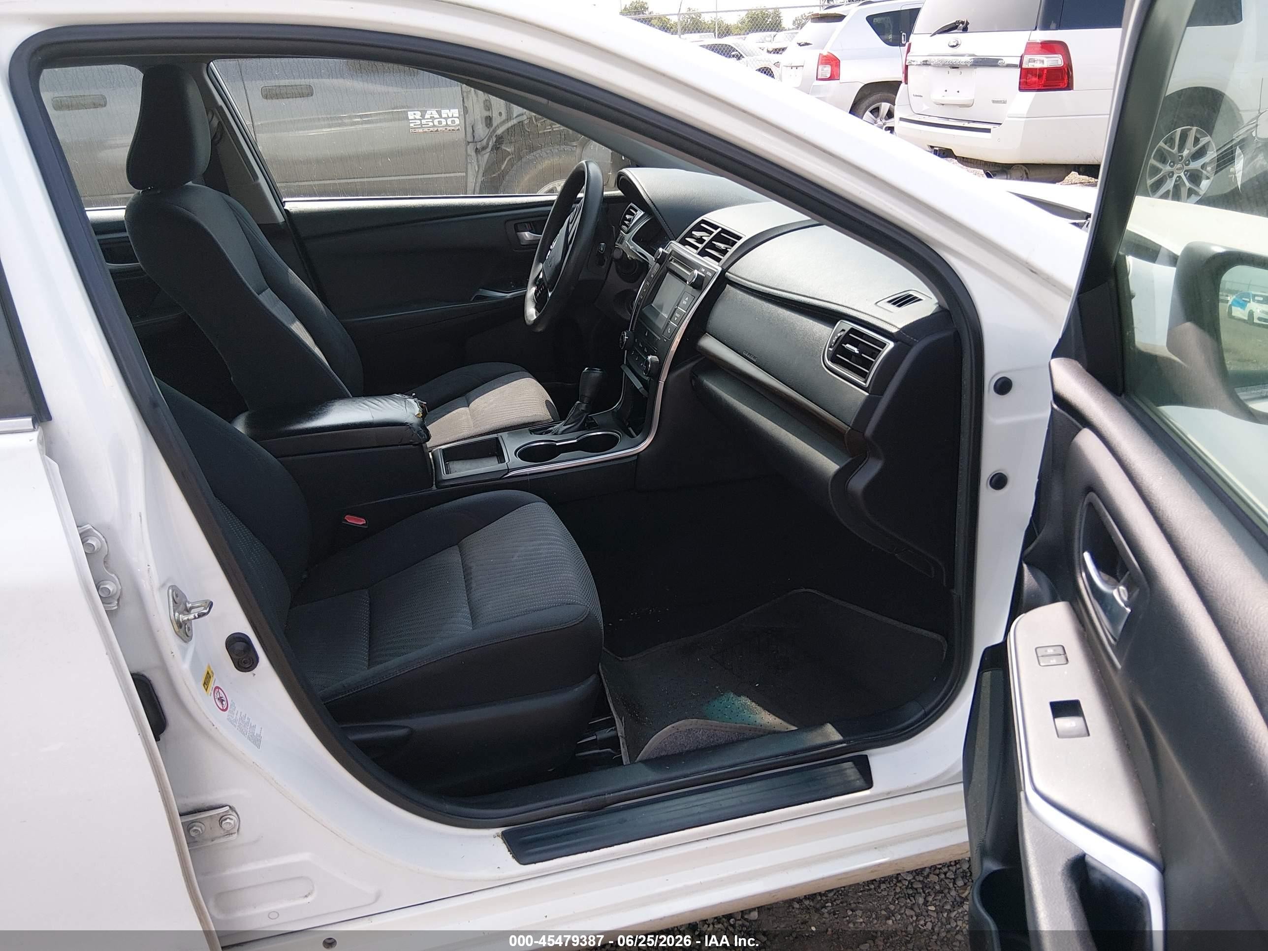 2015 Toyota Camry Le White vin: 4T4BF1FK7FR482880