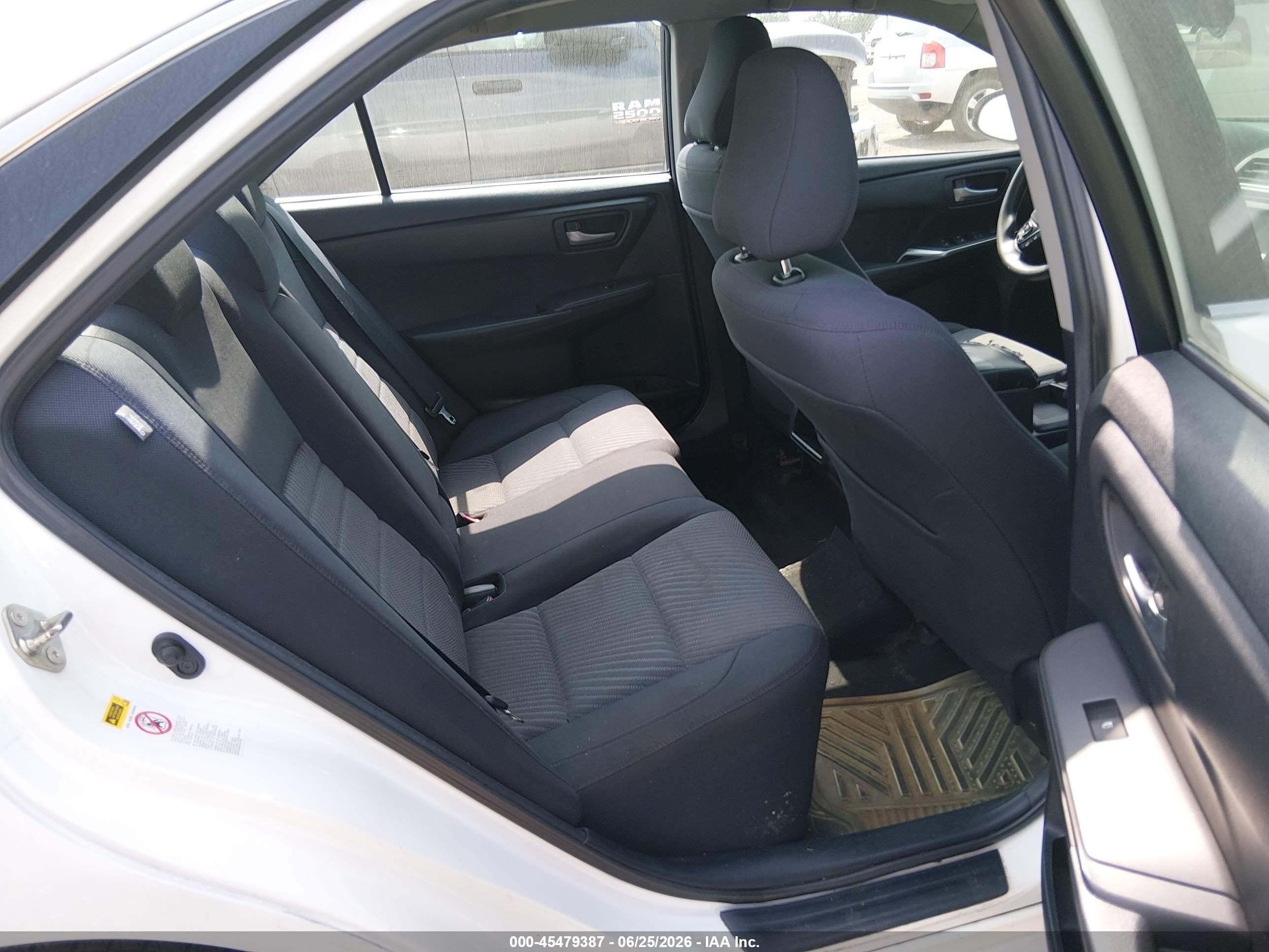 2015 Toyota Camry Le White vin: 4T4BF1FK7FR482880