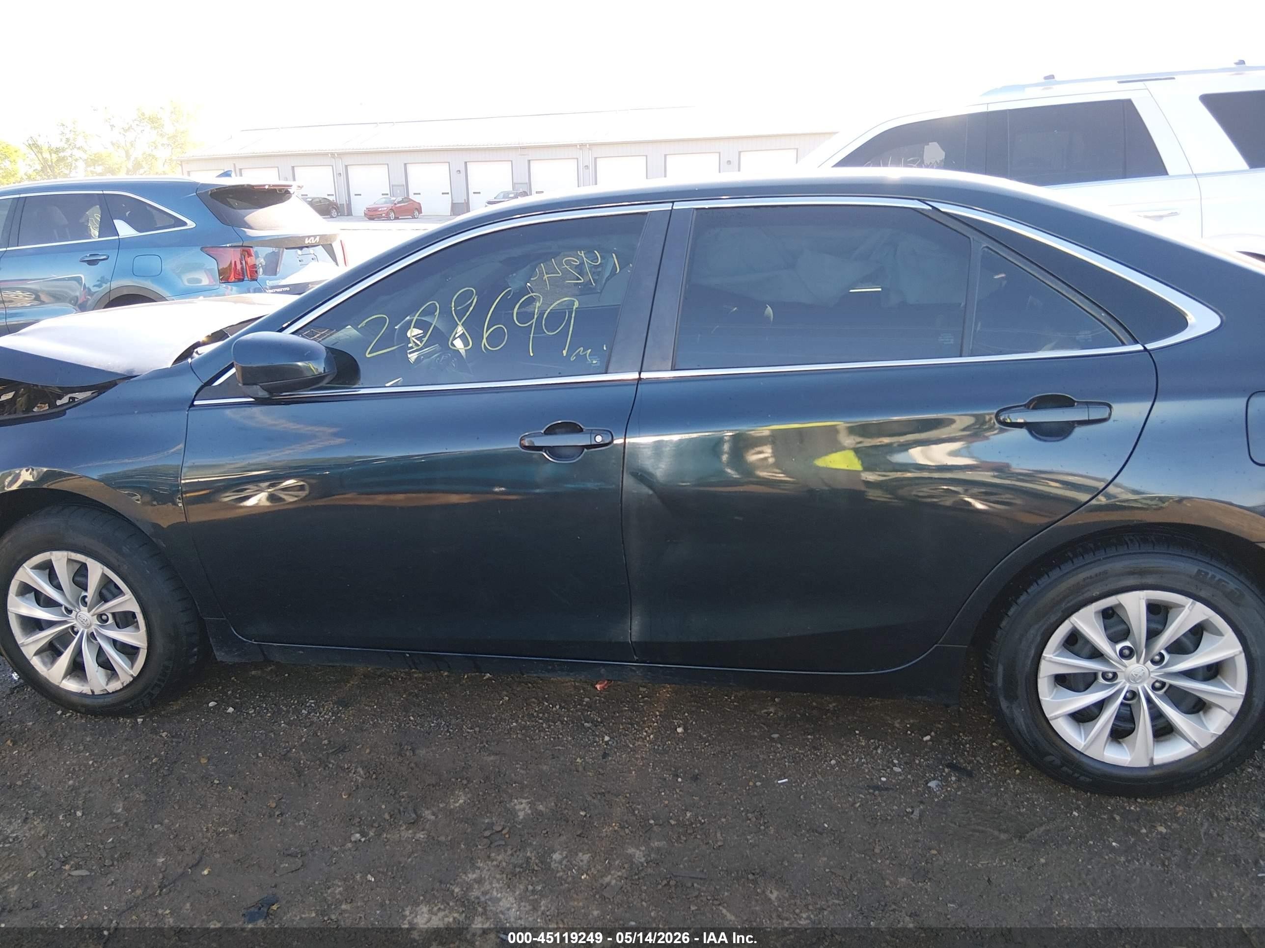 2015 Toyota Camry Le Черный vin: 4T4BF1FK7FR487884