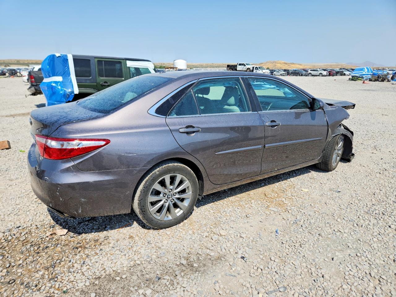 2015 Toyota Camry Xle Gray vin: 4T4BF1FK7FR490641