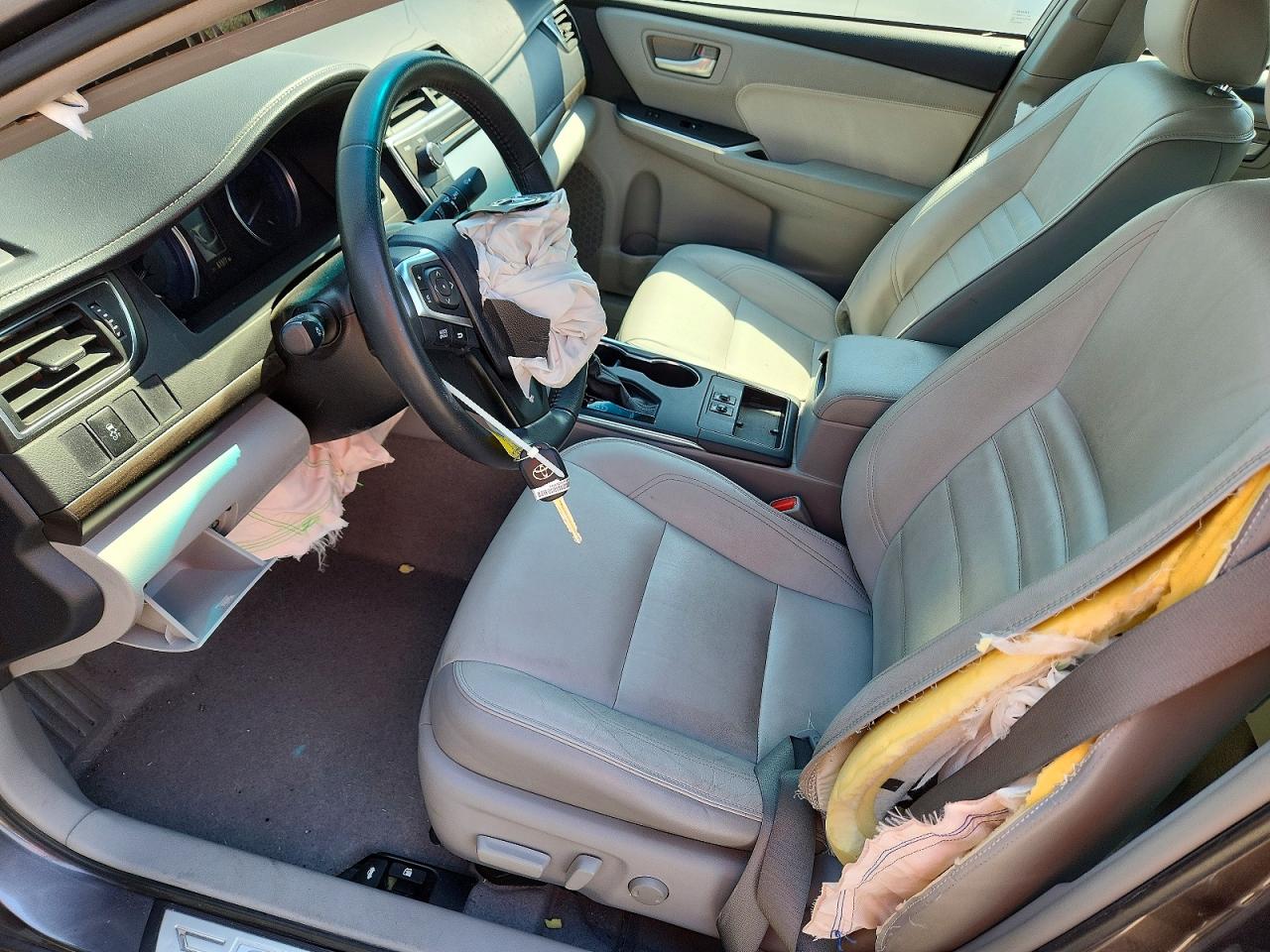 2015 Toyota Camry Xle Gray vin: 4T4BF1FK7FR490641