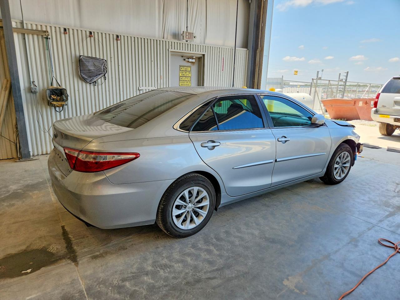 2015 Toyota Camry Le Серебряный vin: 4T4BF1FK7FR499503