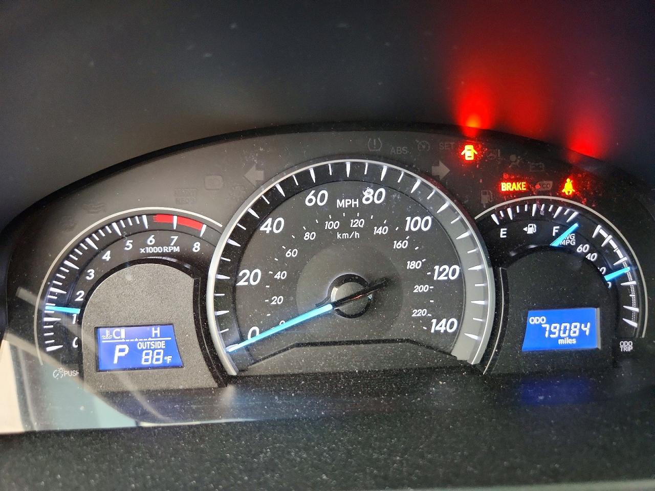 2015 Toyota Camry Le Серебряный vin: 4T4BF1FK7FR499503