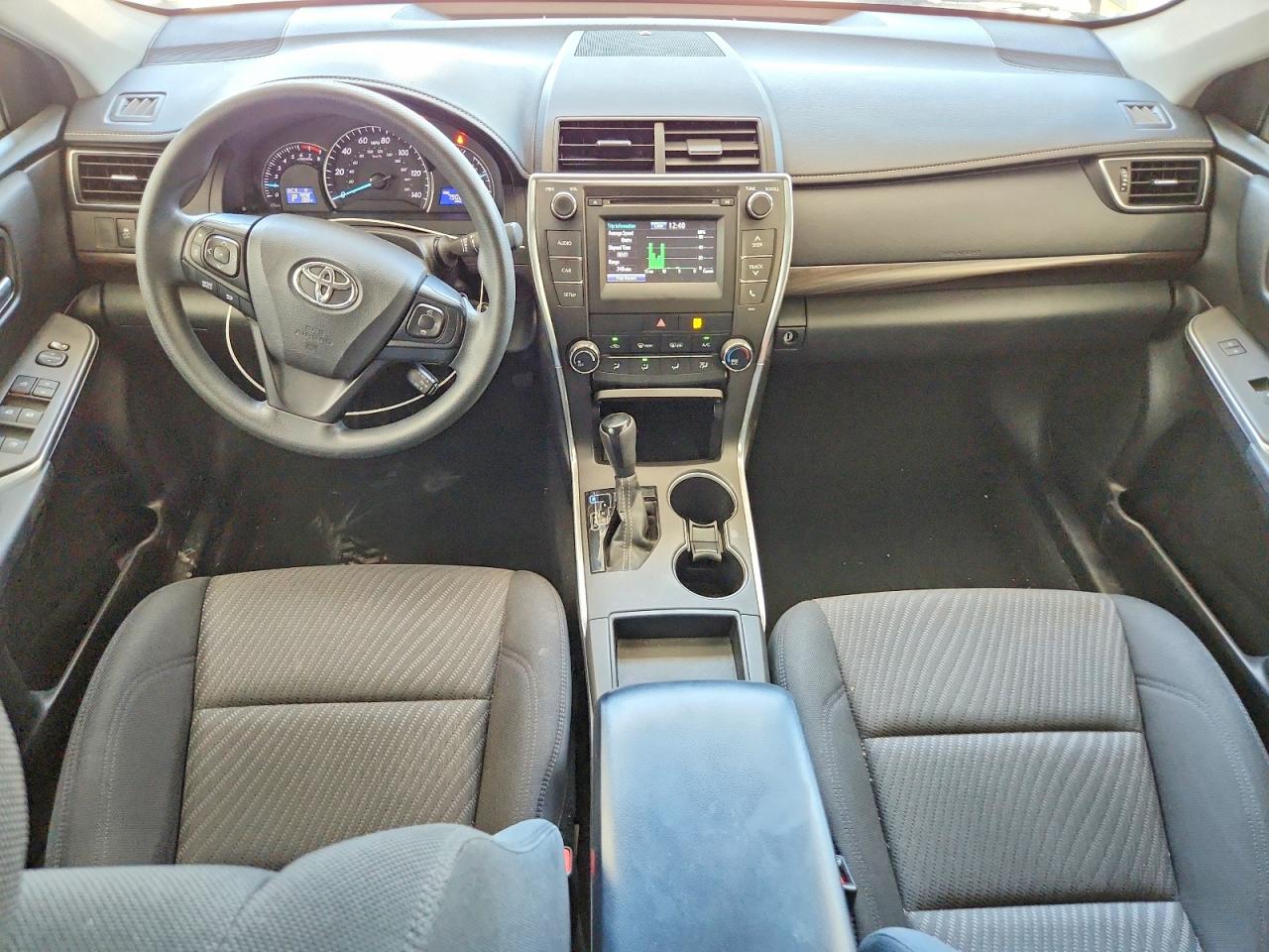 2015 Toyota Camry Le Серебряный vin: 4T4BF1FK7FR499503