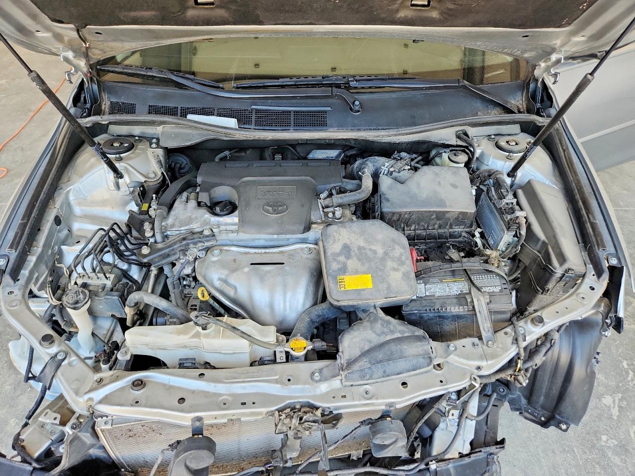 2015 Toyota Camry Le Серебряный vin: 4T4BF1FK7FR499503