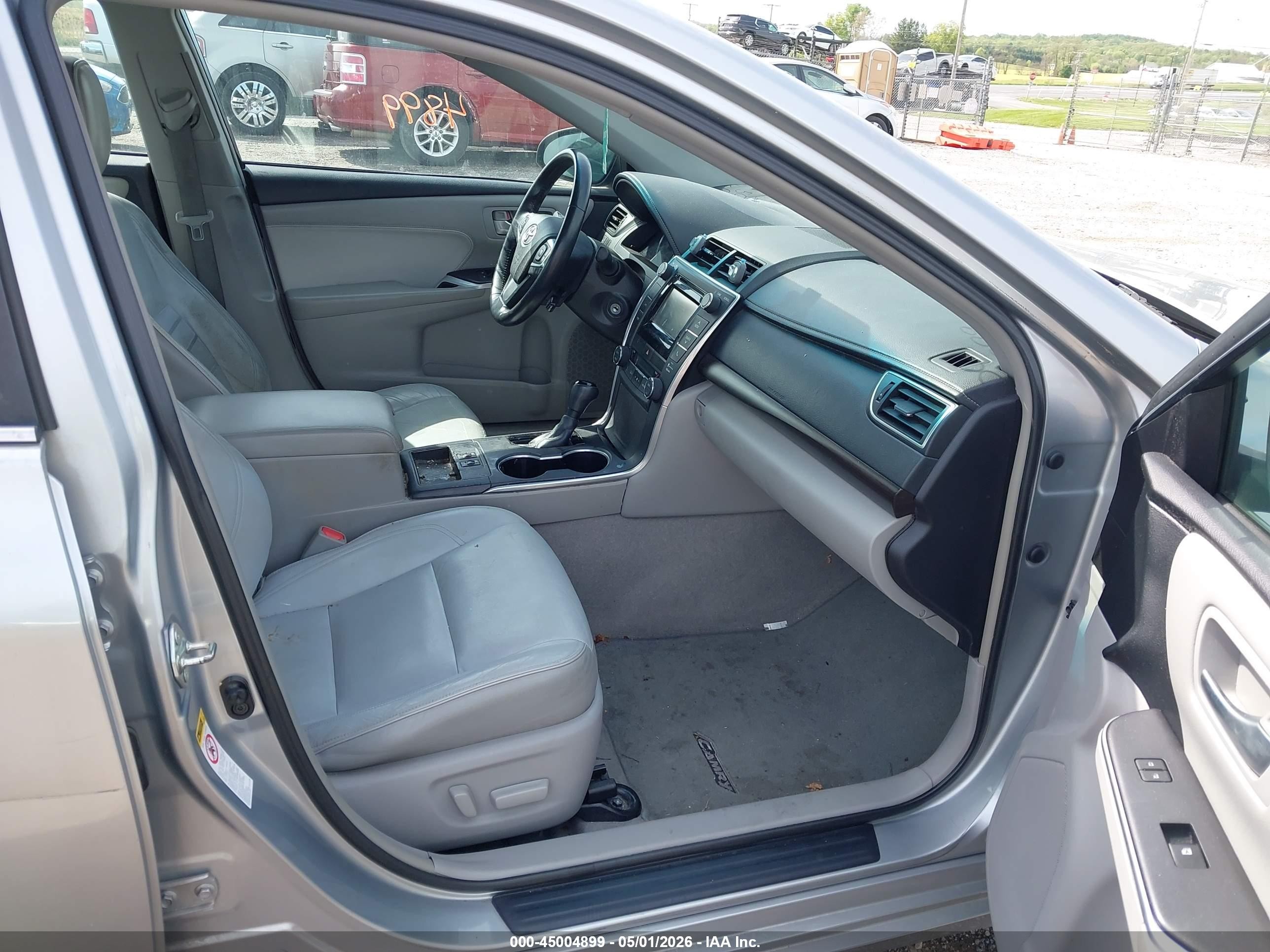 2015 Toyota Camry Le/se/xle/xse Silver vin: 4T4BF1FK7FR499663