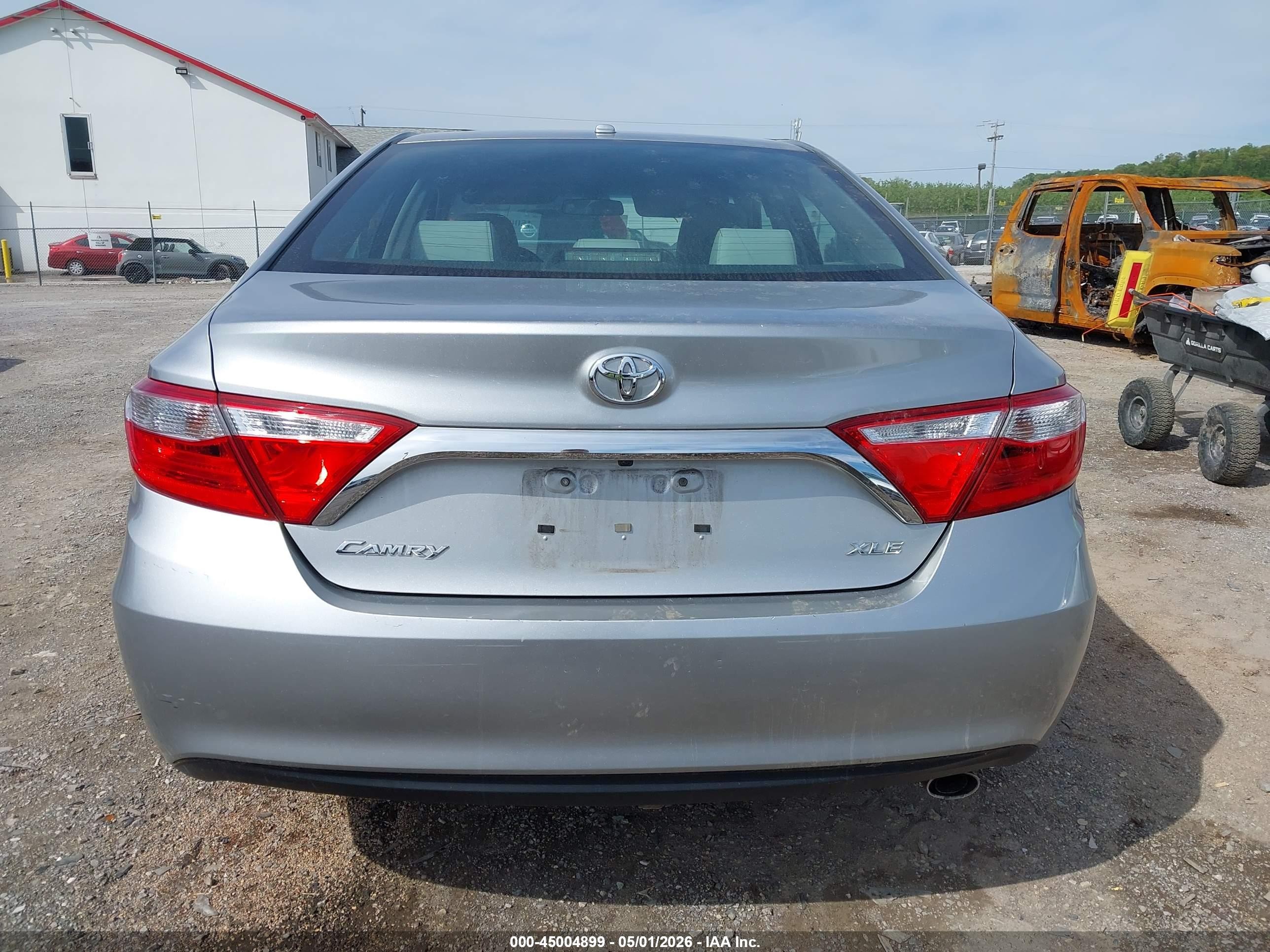 2015 Toyota Camry Le/se/xle/xse Silver vin: 4T4BF1FK7FR499663