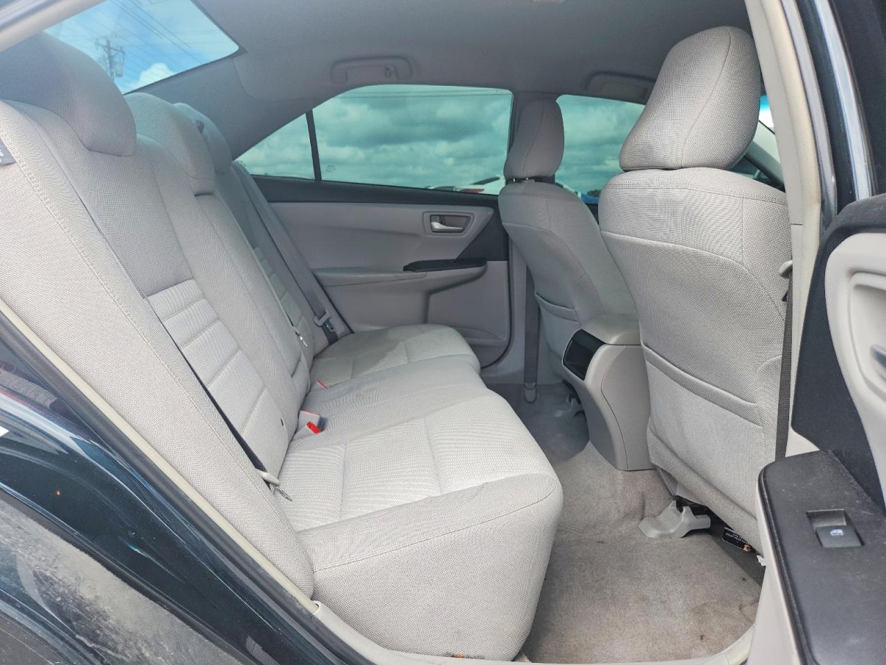 2015 Toyota Camry Le Charcoal vin: 4T4BF1FK7FR503324