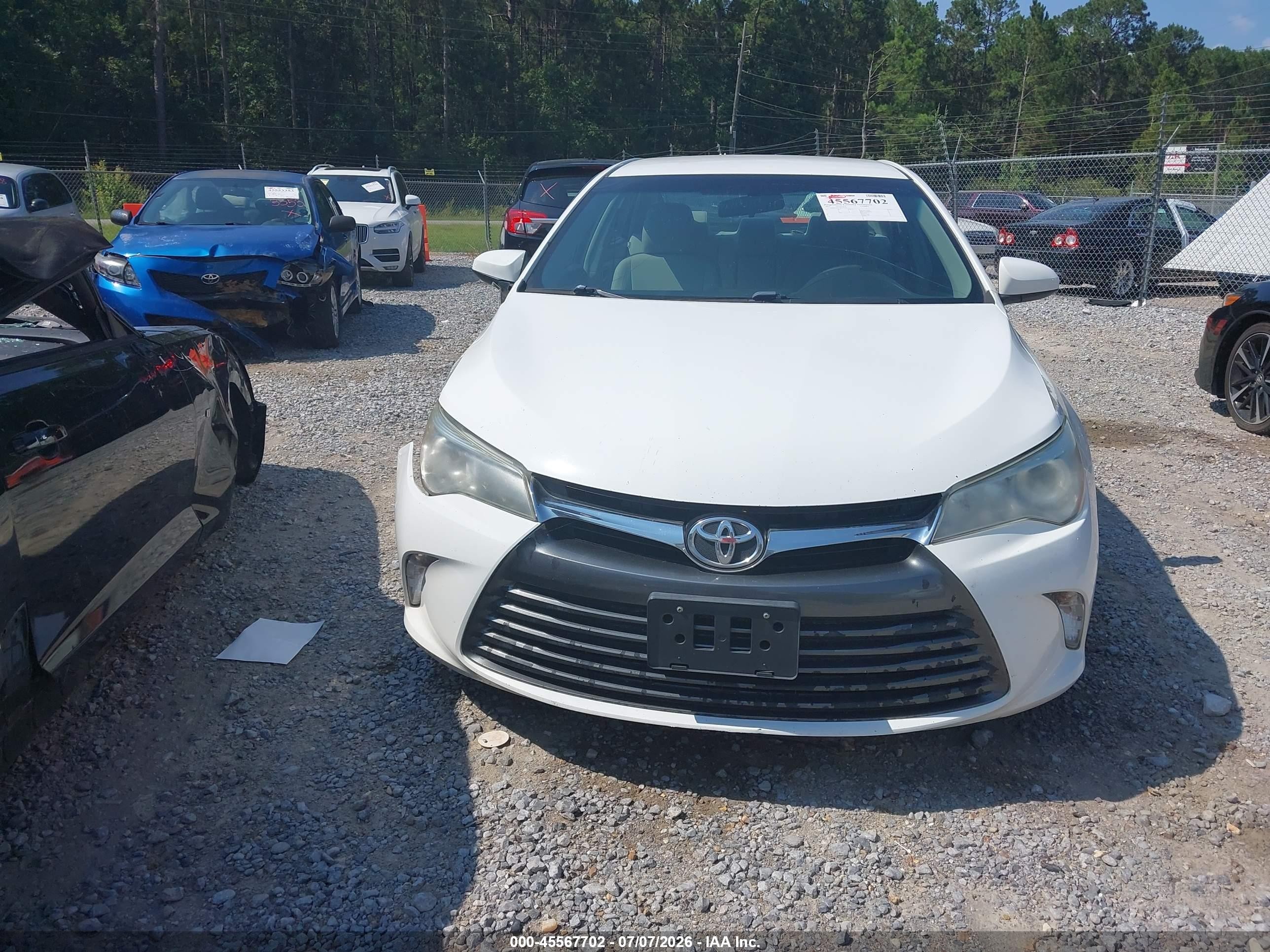 2015 Toyota Camry Le White vin: 4T4BF1FK7FR507356