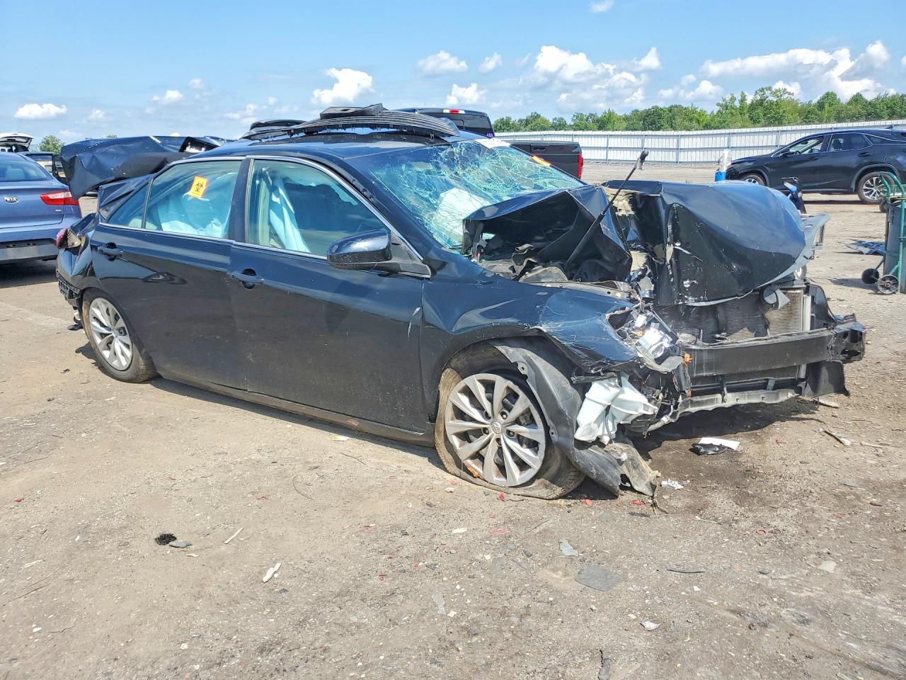 2015 Toyota Camry Le Black vin: 4T4BF1FK7FR516123