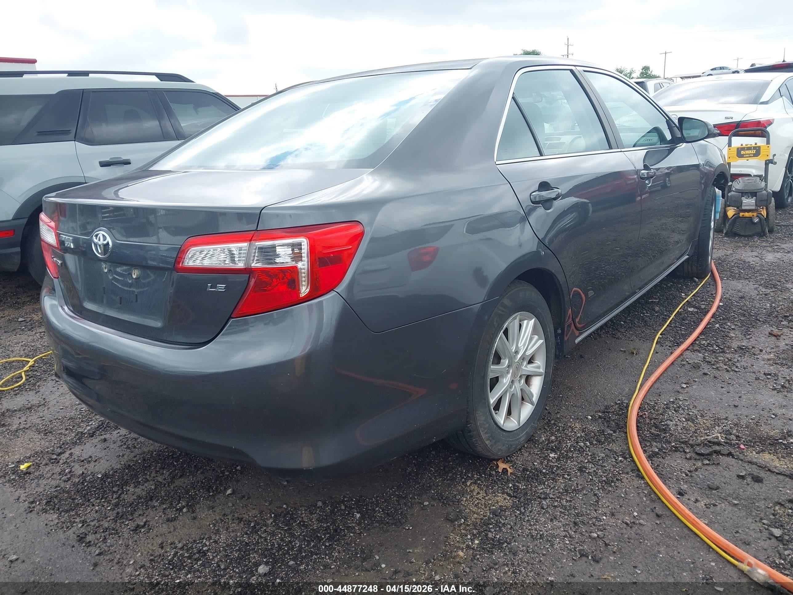 2012 Toyota Camry Le Серый vin: 4T4BF1FK8CR157375
