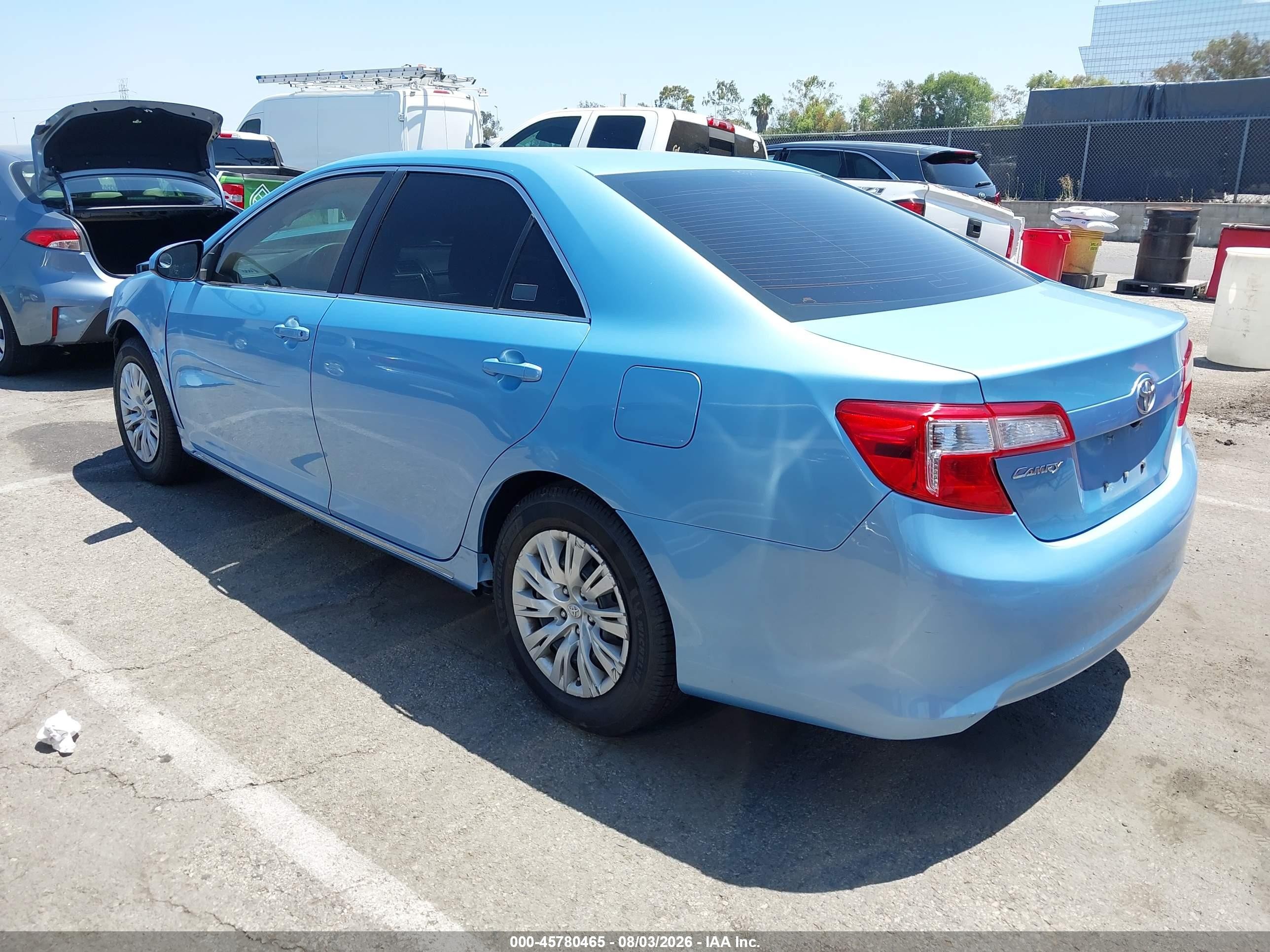 2012 Toyota Camry Le Blue vin: 4T4BF1FK8CR193860