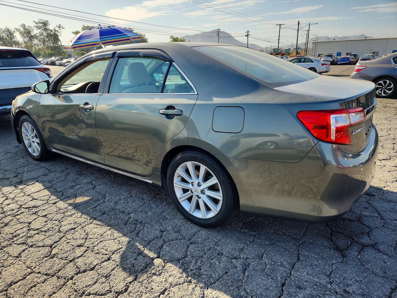 2012 Toyota Camry Xle Silver vin: 4T4BF1FK8CR207983