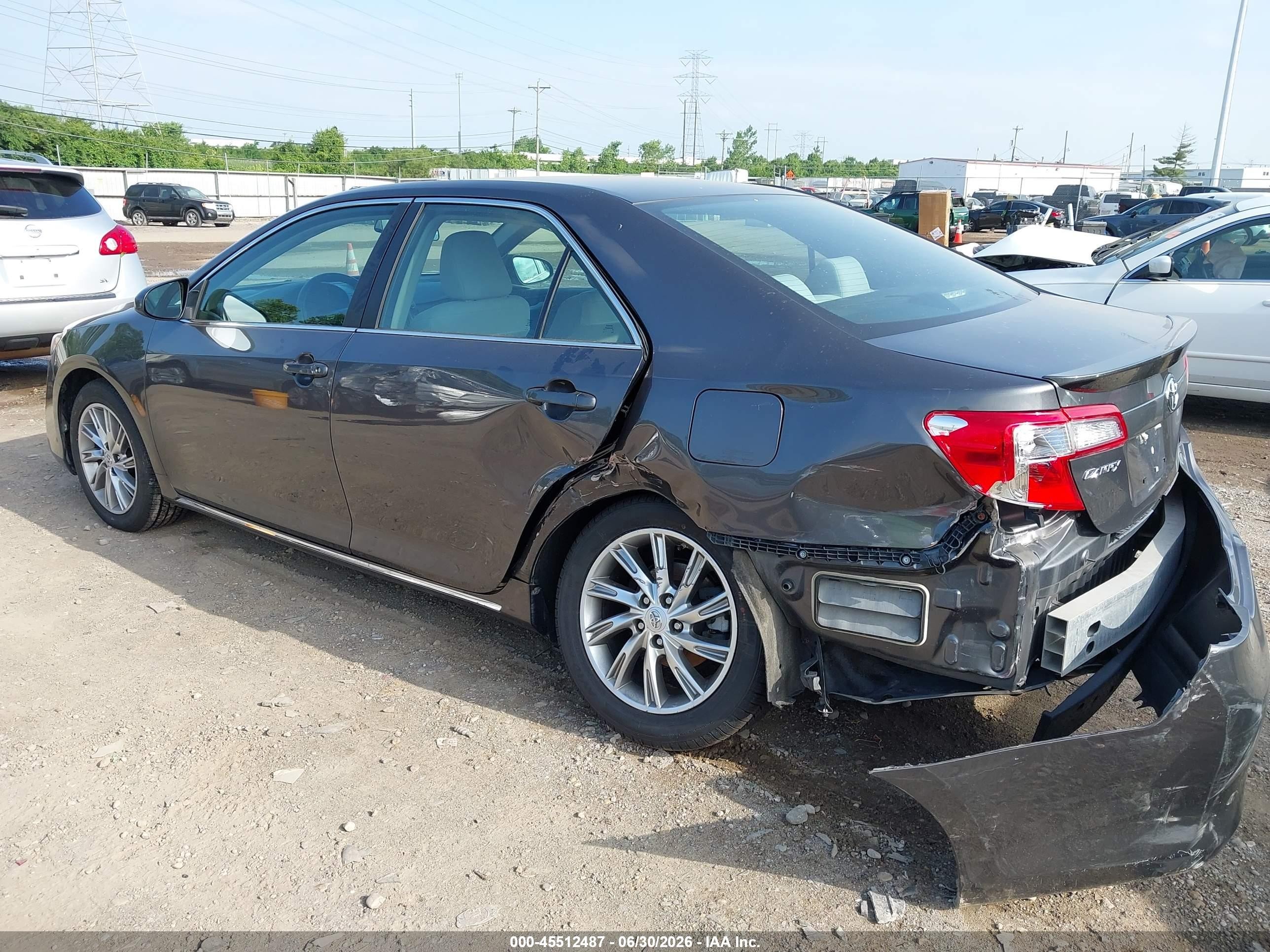 2012 Toyota Camry Le Серый vin: 4T4BF1FK8CR208292