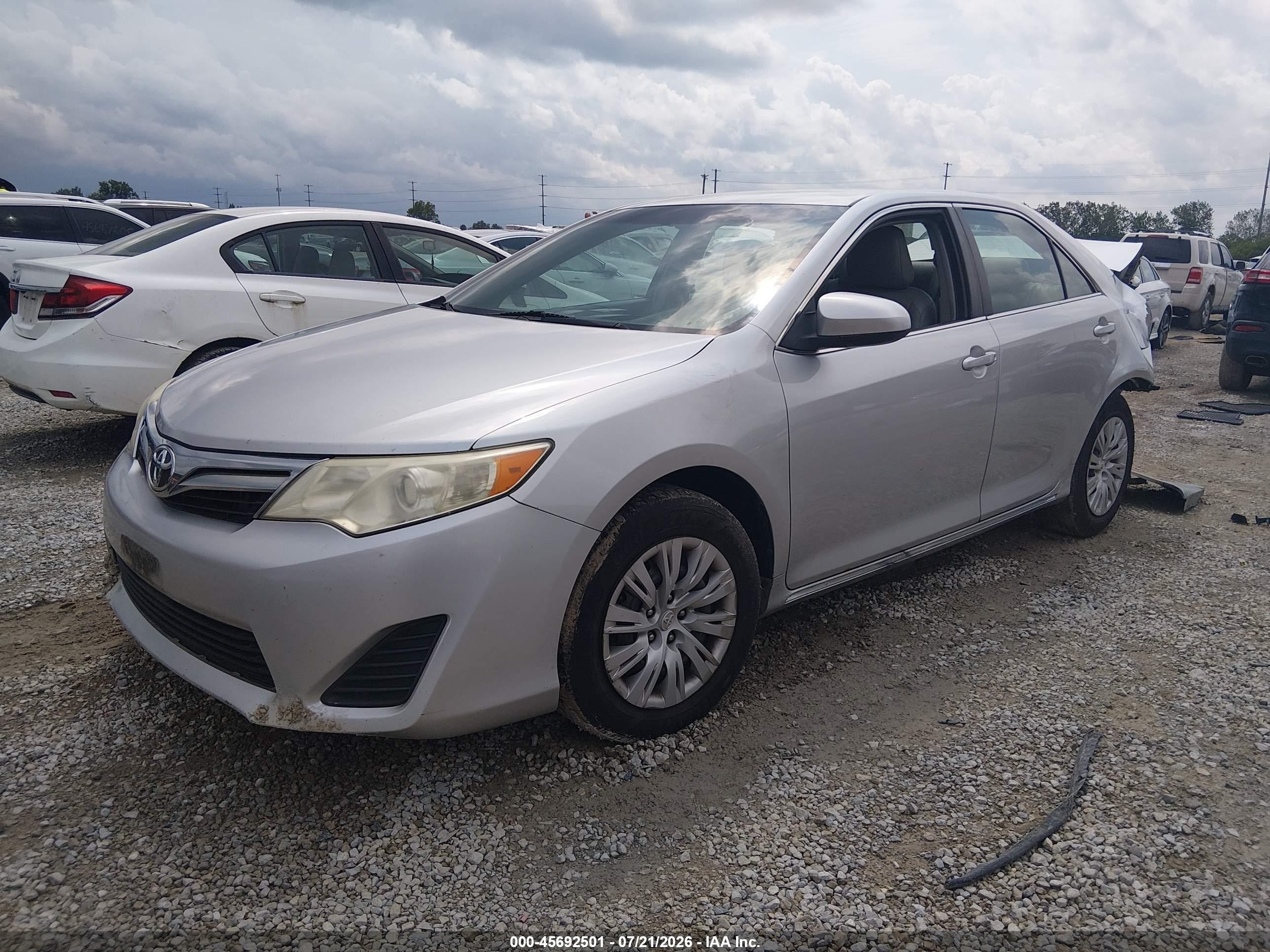 2012 Toyota Camry Le Silver vin: 4T4BF1FK8CR210561
