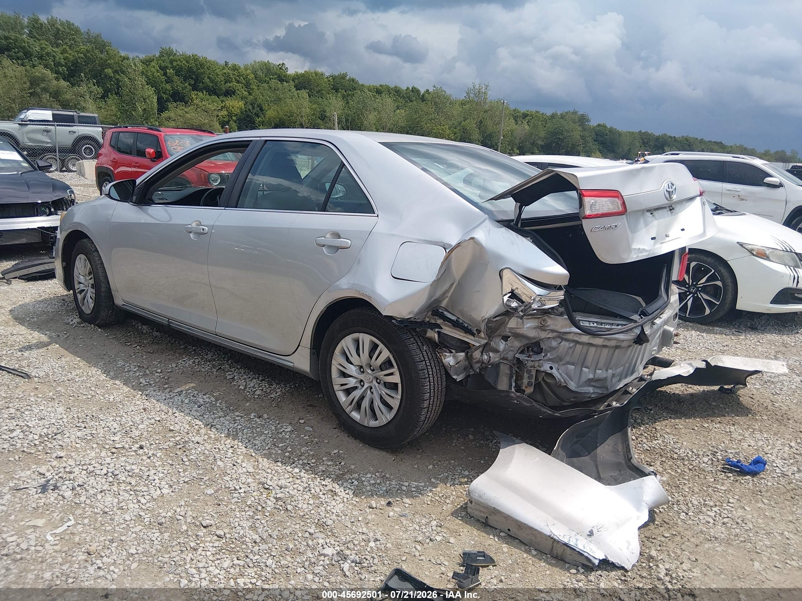 2012 Toyota Camry Le Silver vin: 4T4BF1FK8CR210561