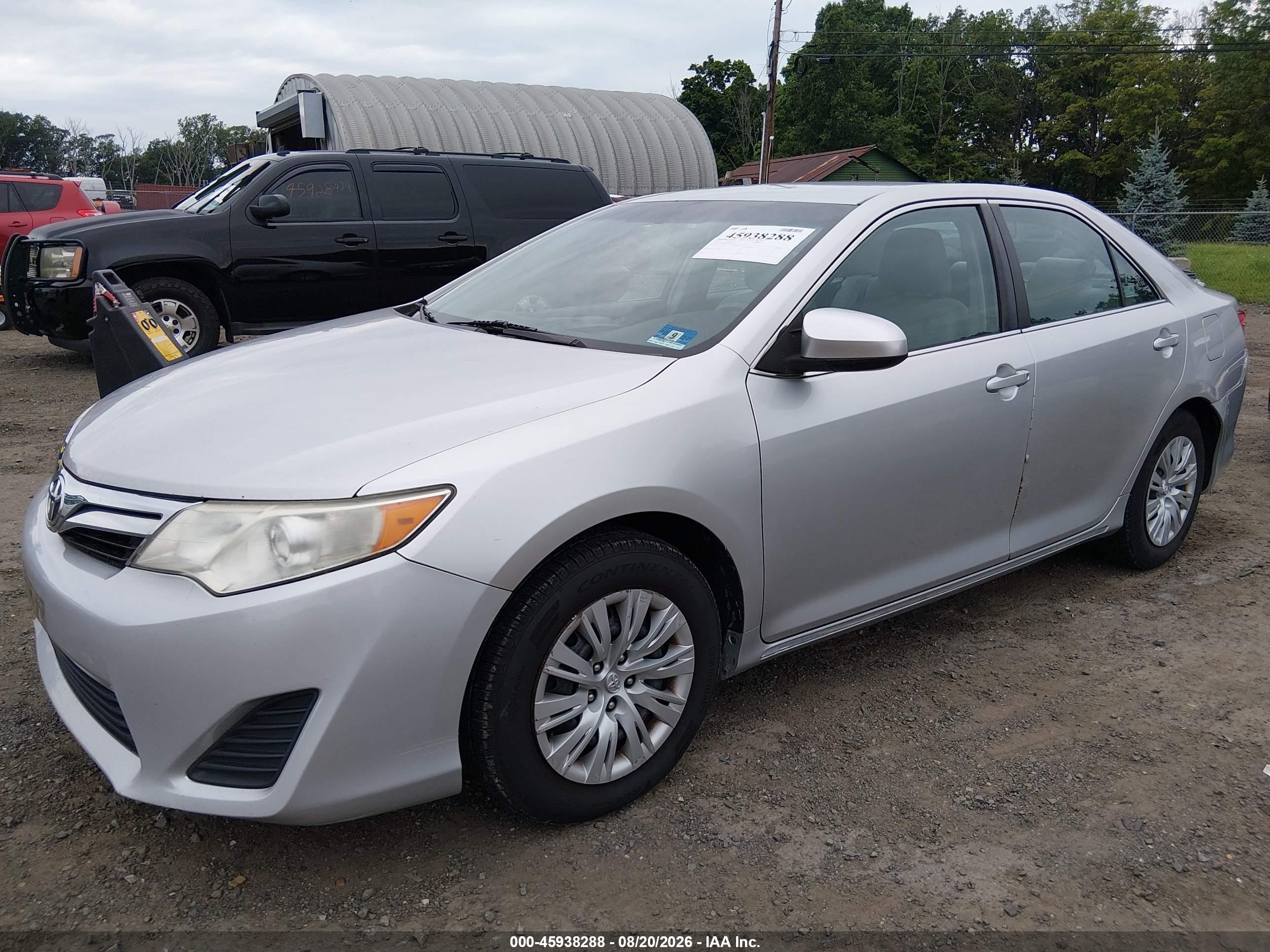 2012 Toyota Camry Le Silver vin: 4T4BF1FK8CR218983