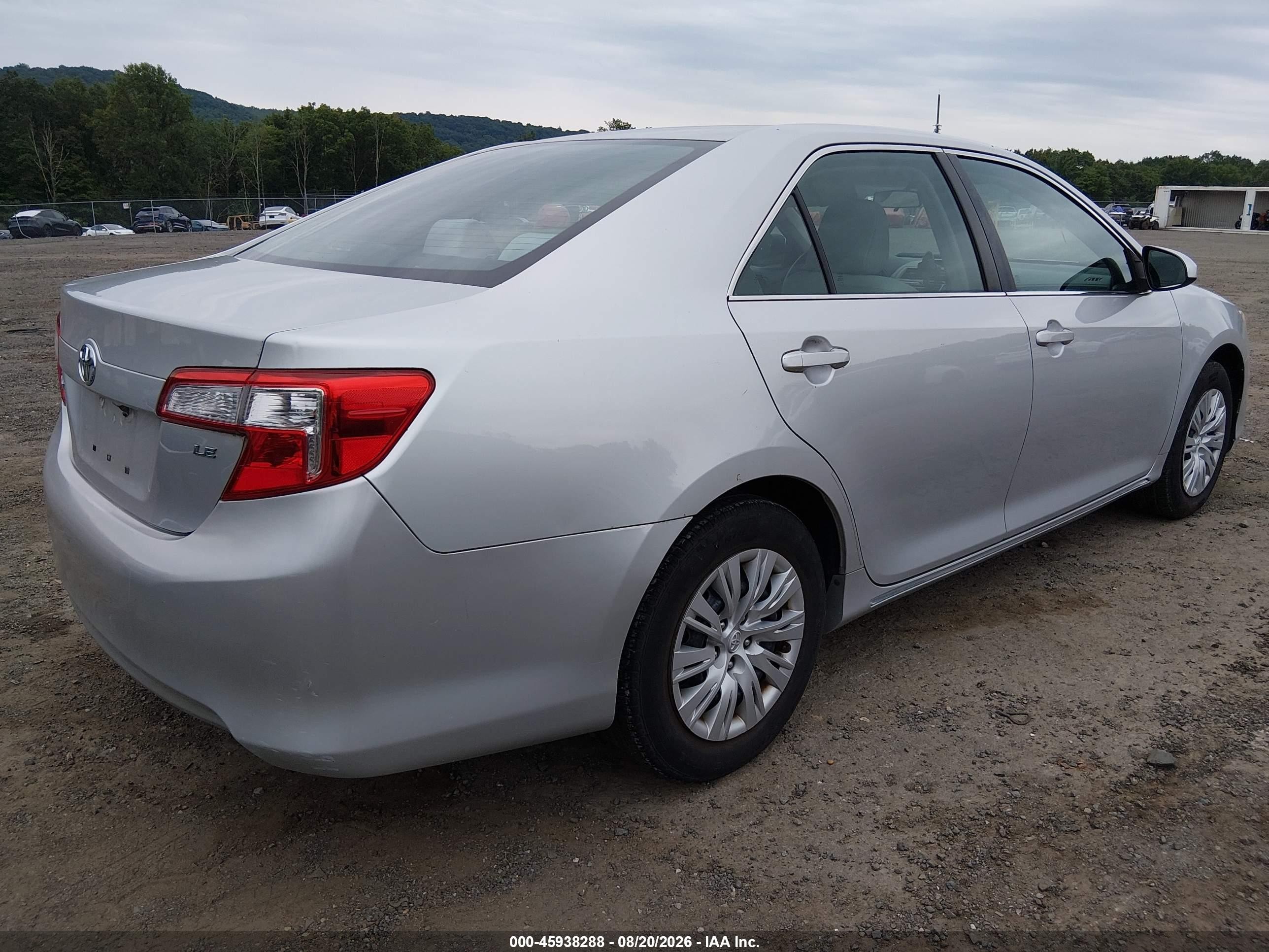 2012 Toyota Camry Le Silver vin: 4T4BF1FK8CR218983
