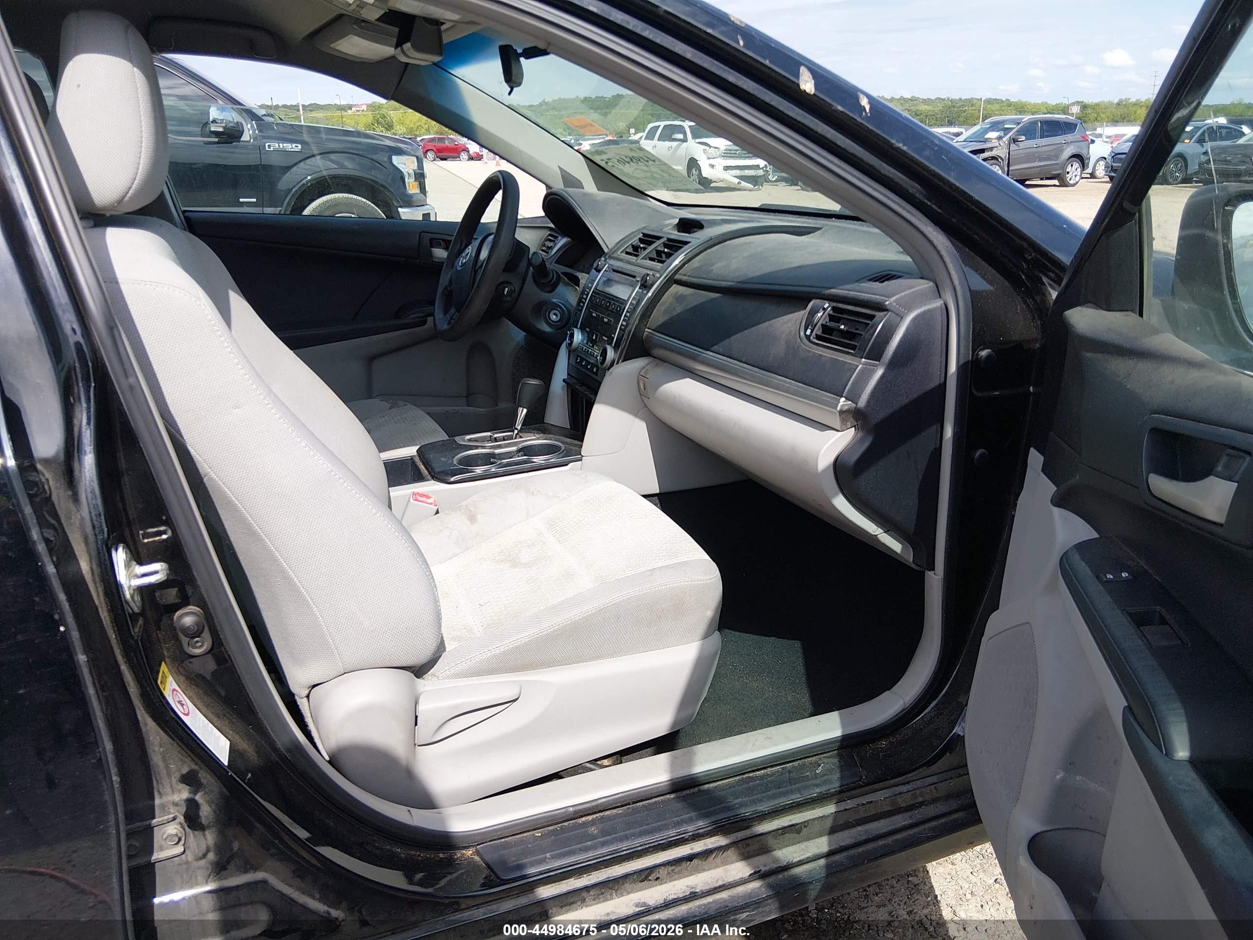 2012 Toyota Camry L Черный vin: 4T4BF1FK8CR243138