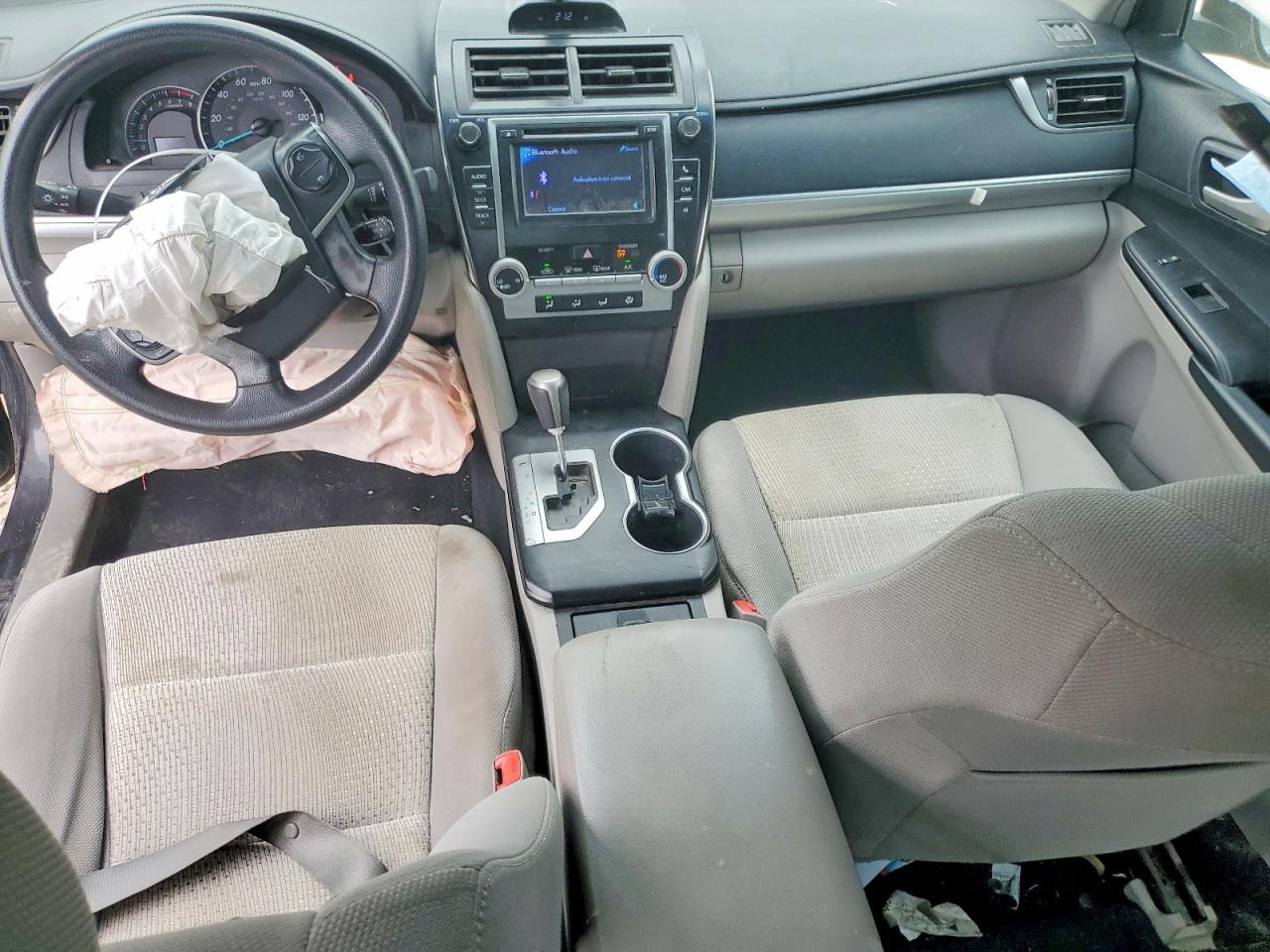 2012 Toyota Camry Le Silver vin: 4T4BF1FK8CR253362