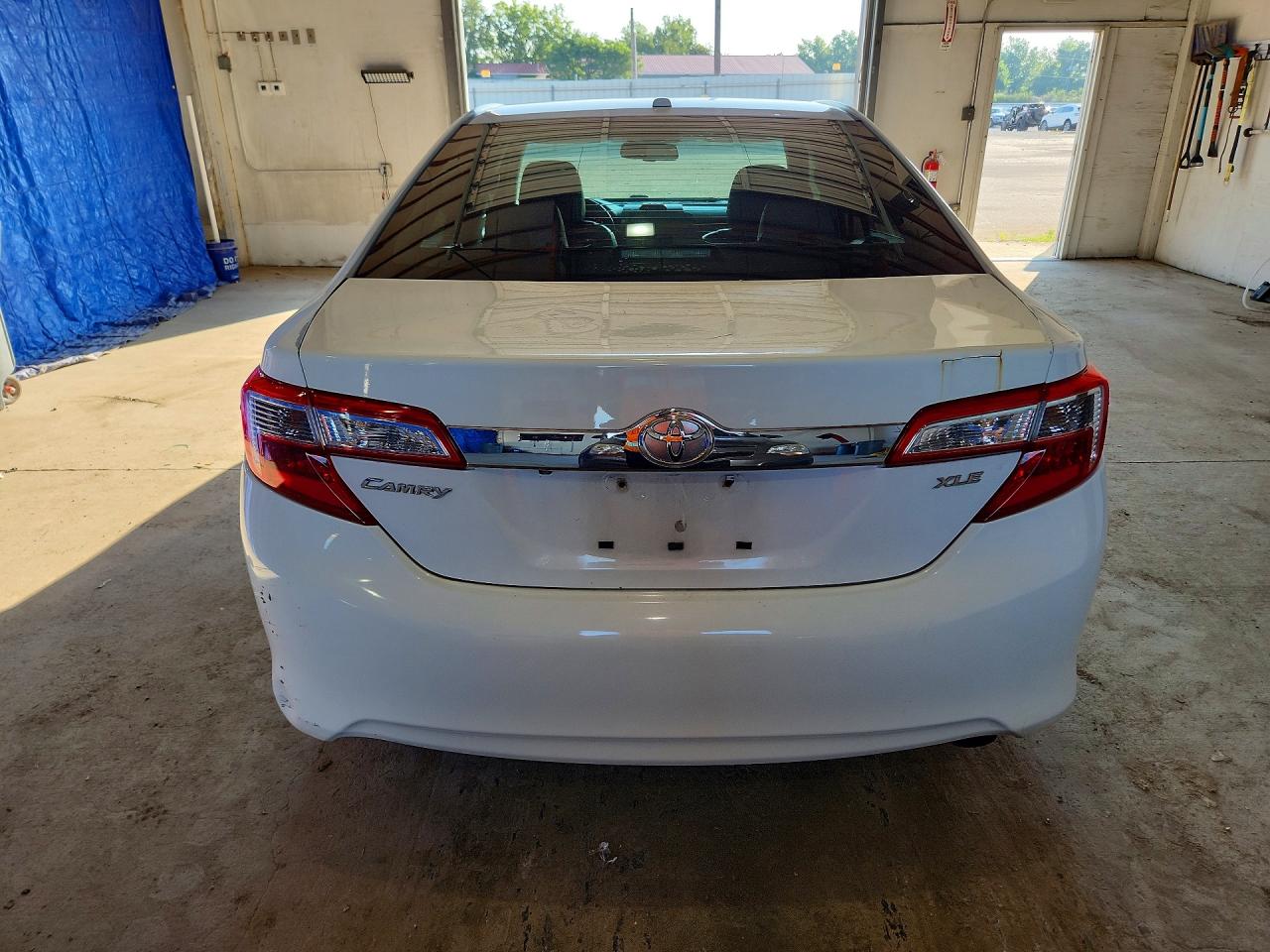 2012 Toyota Camry Xle White vin: 4T4BF1FK8CR261350