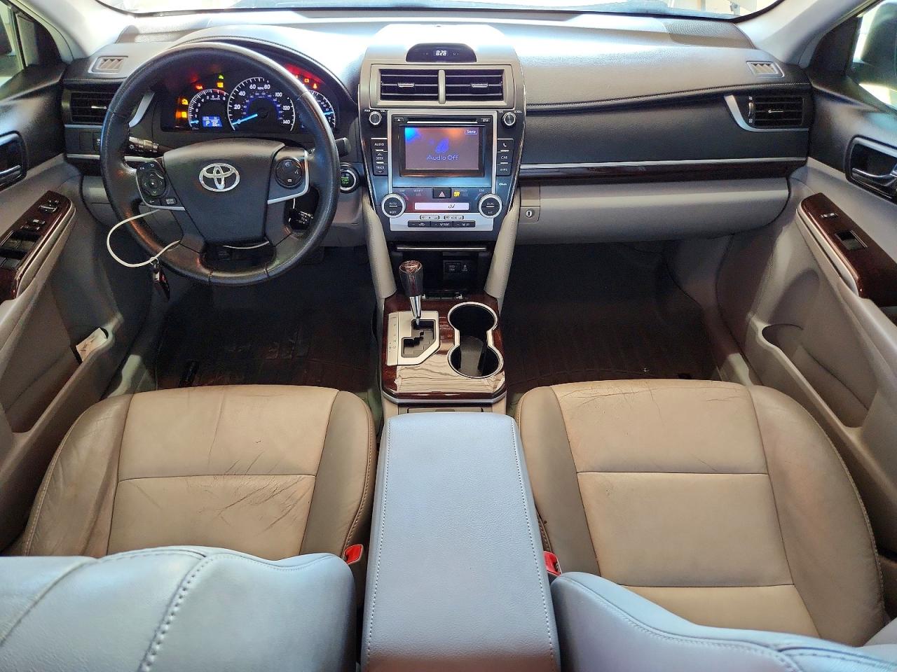 2012 Toyota Camry Xle White vin: 4T4BF1FK8CR261350