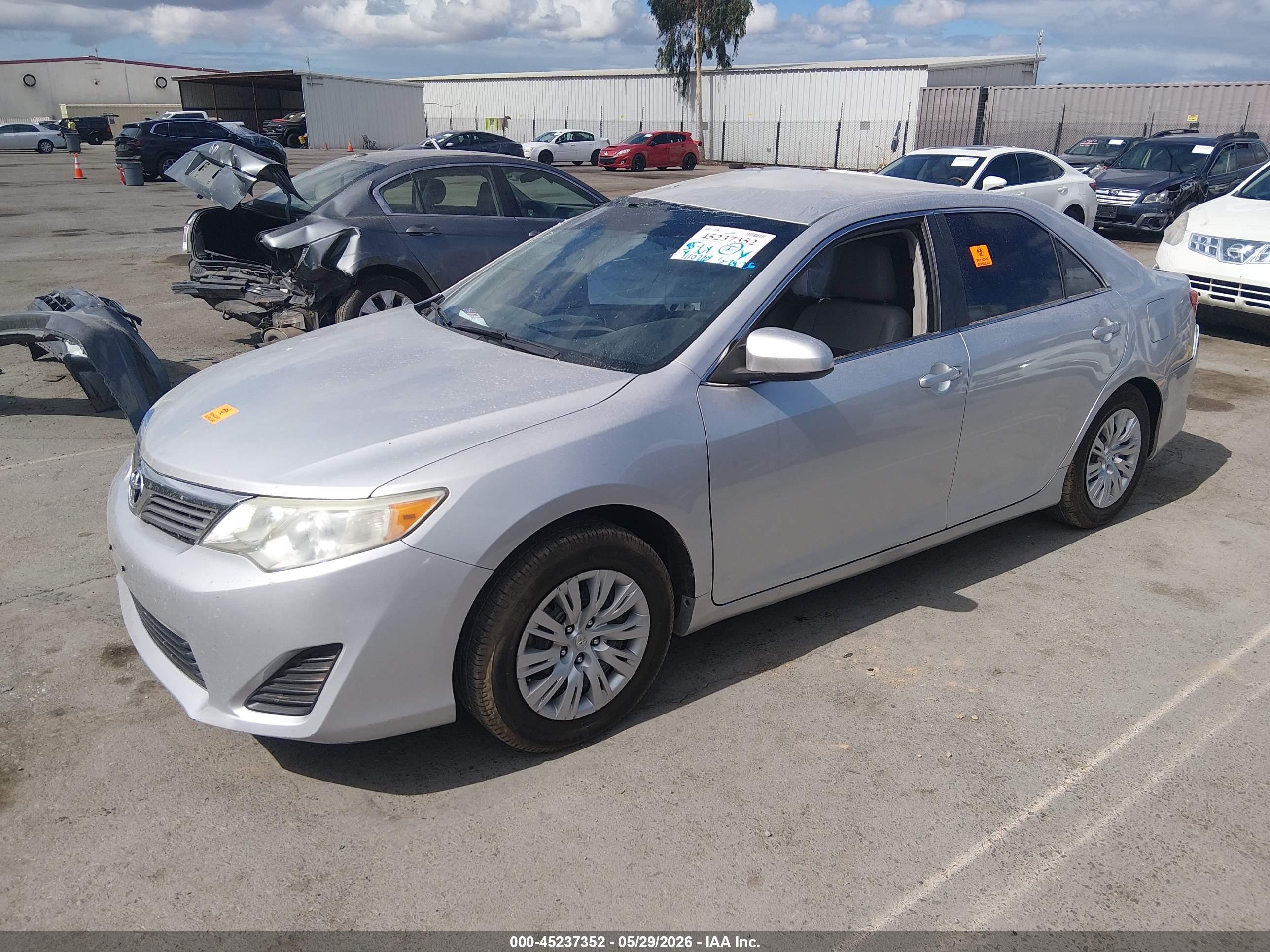 2012 Toyota Camry L Silver vin: 4T4BF1FK8CR265558