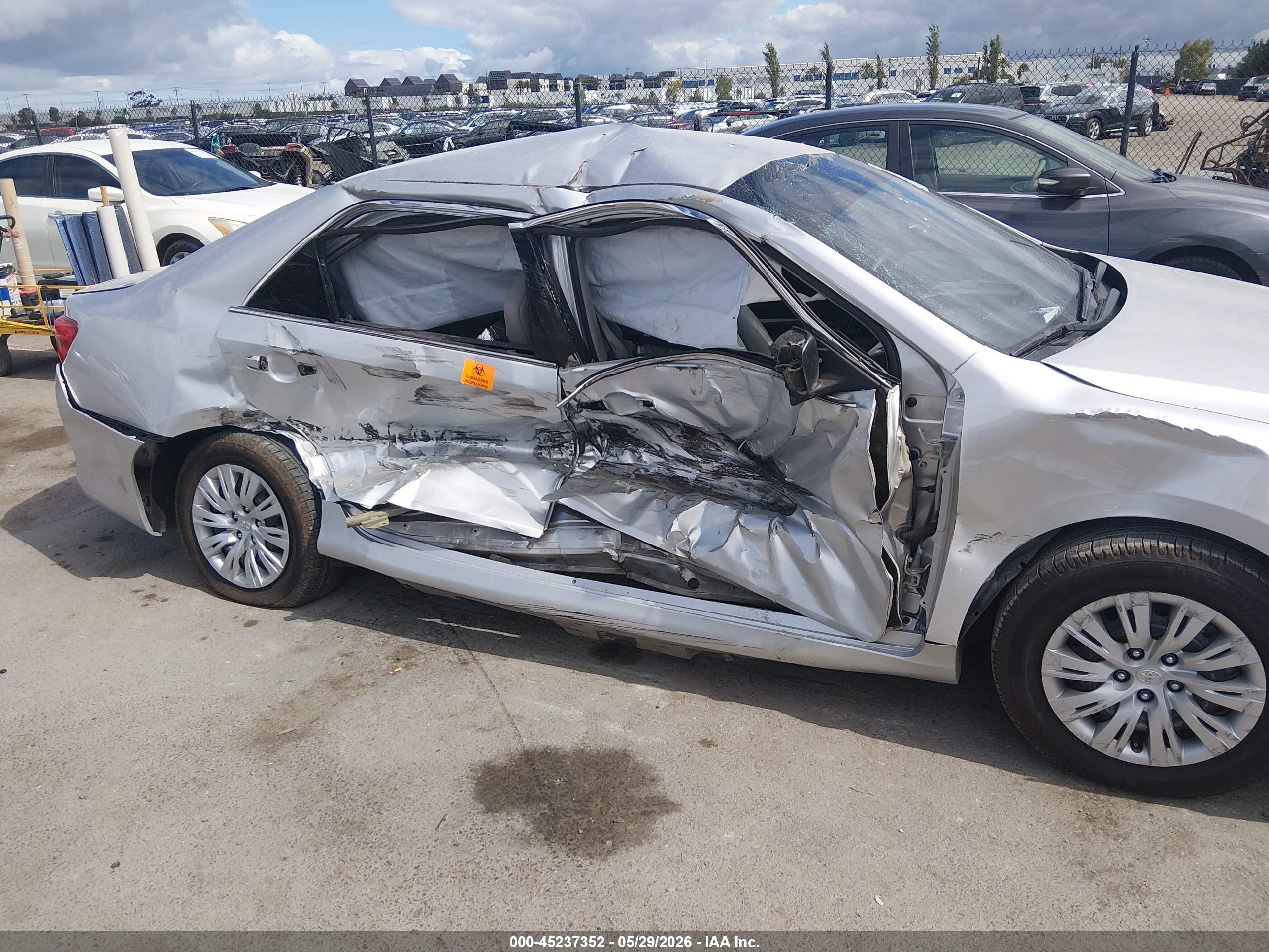 2012 Toyota Camry L Silver vin: 4T4BF1FK8CR265558