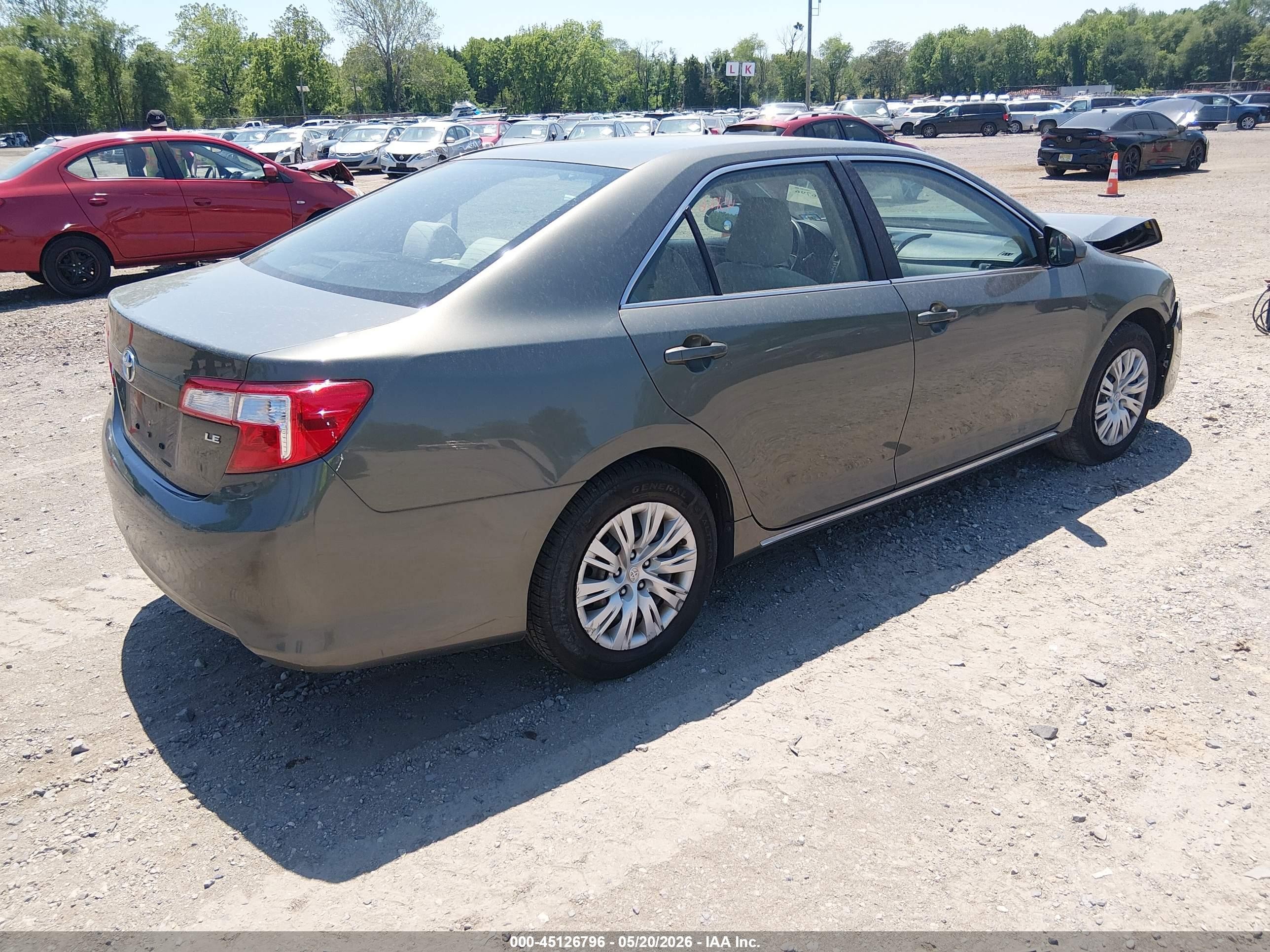 2012 Toyota Camry Le Green vin: 4T4BF1FK8CR267696