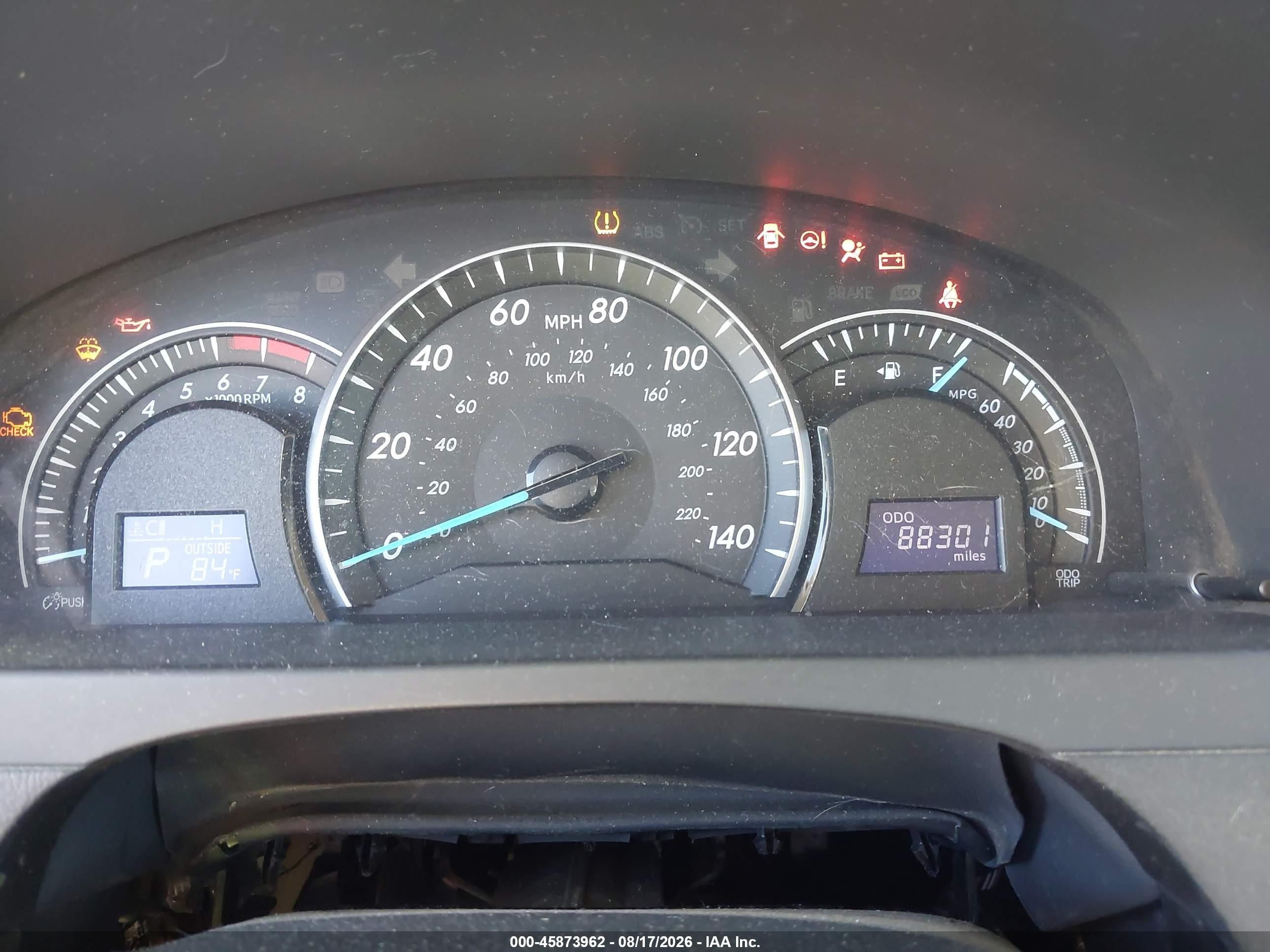 2013 Toyota Camry Le Серебряный vin: 4T4BF1FK8DR277646
