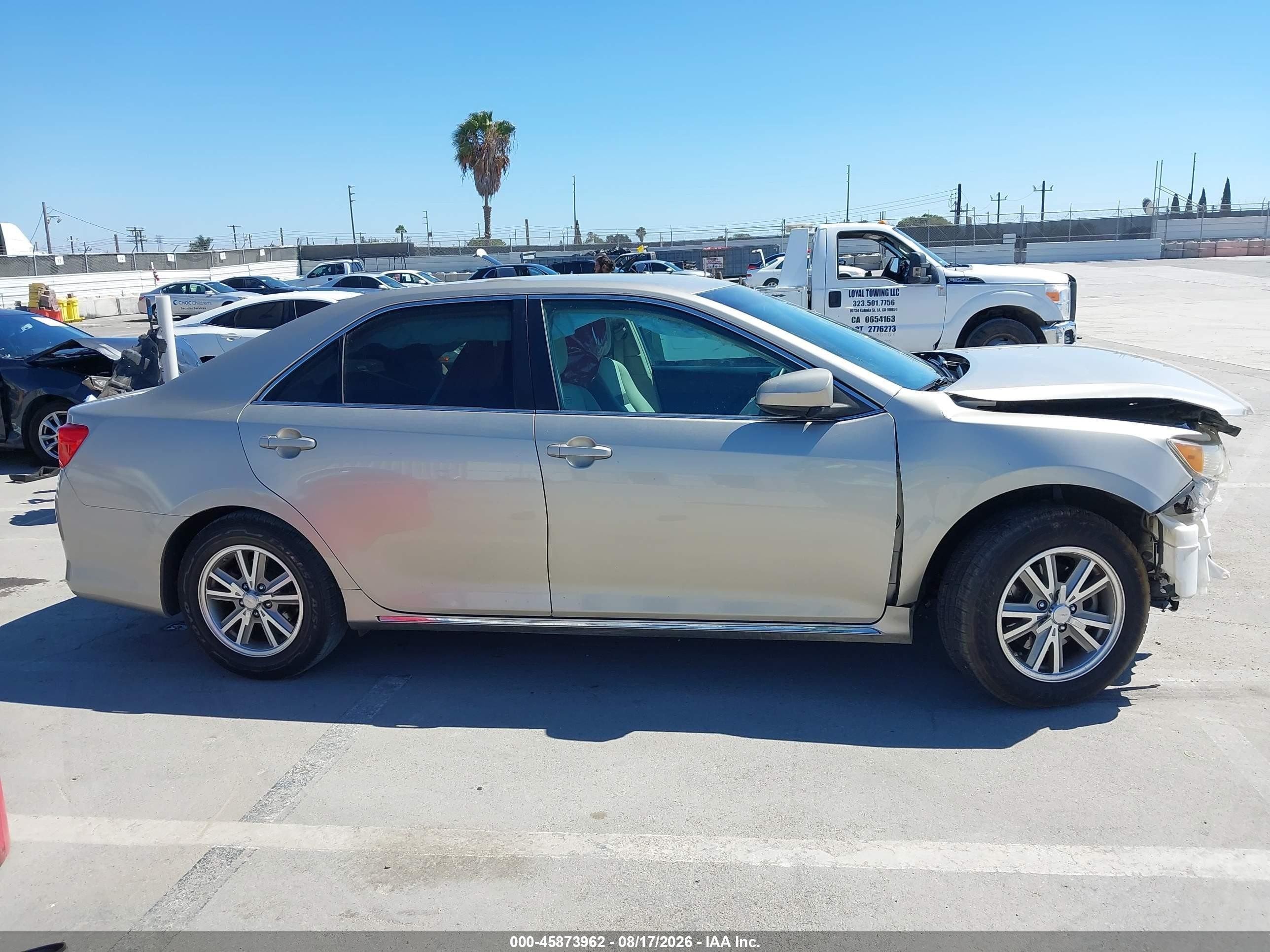 2013 Toyota Camry Le Серебряный vin: 4T4BF1FK8DR277646