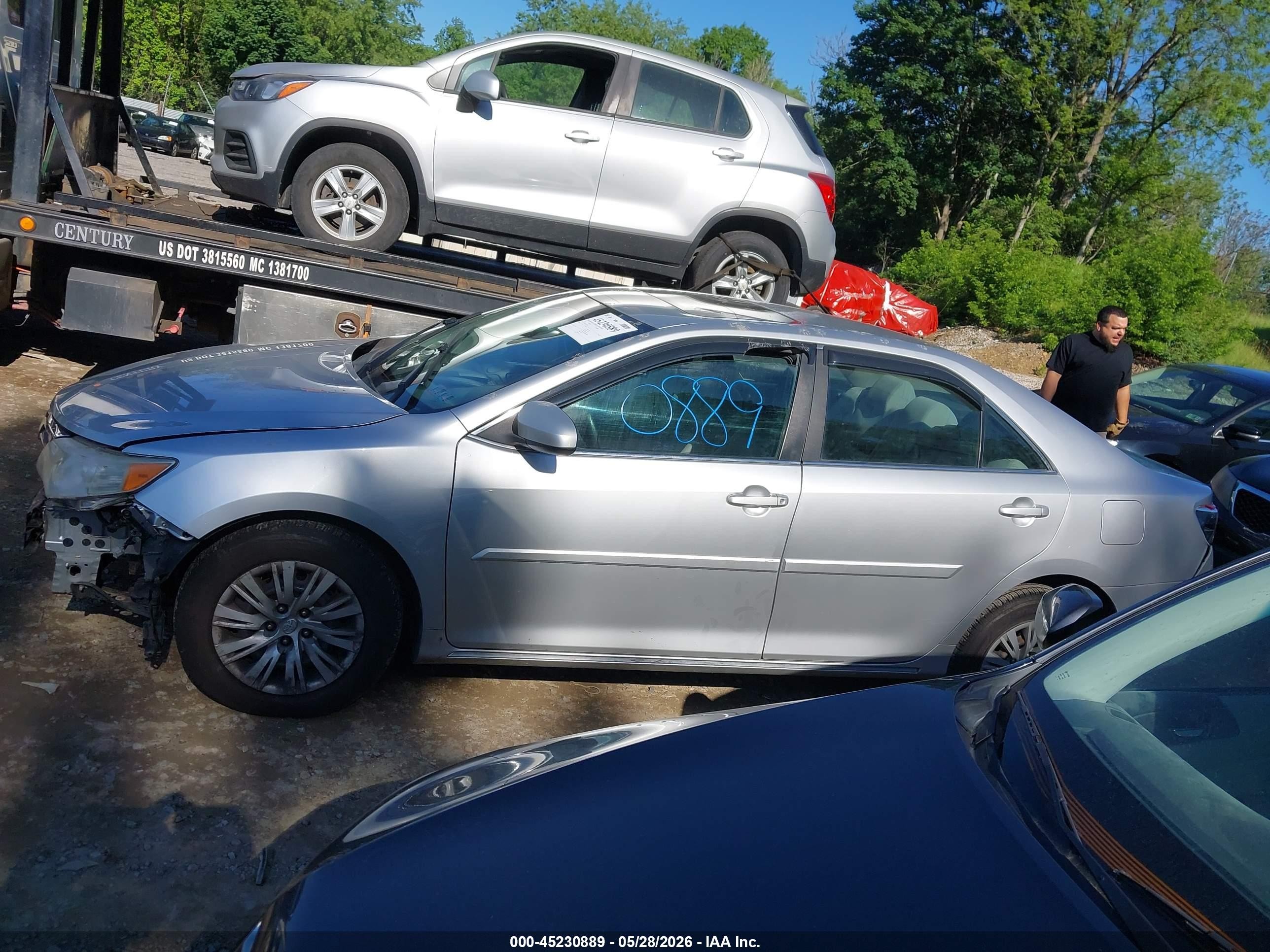 2013 Toyota Camry Le Silver vin: 4T4BF1FK8DR278151