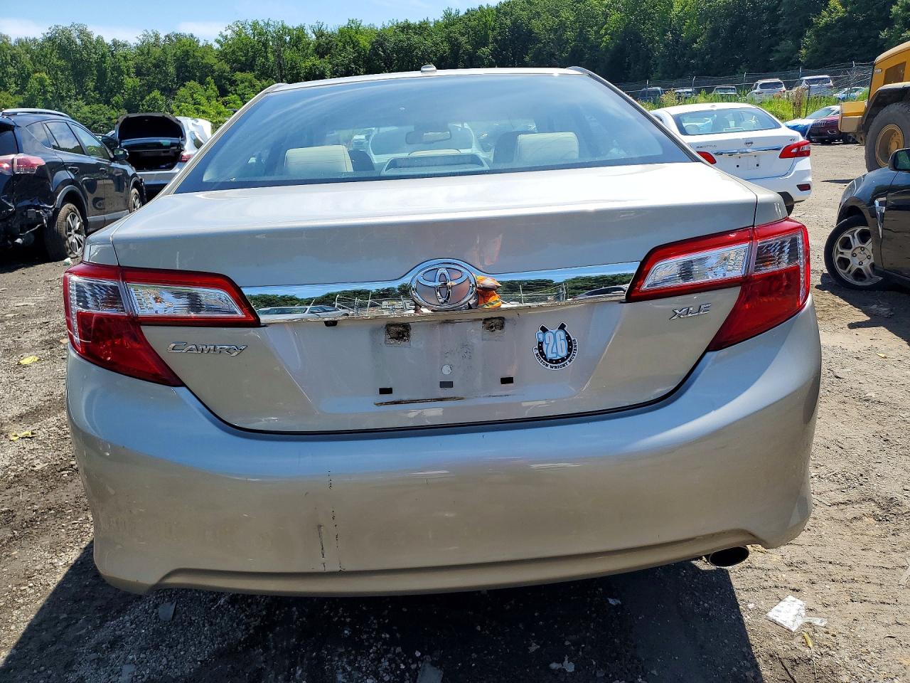 2013 Toyota Camry Xle Золотой vin: 4T4BF1FK8DR278392
