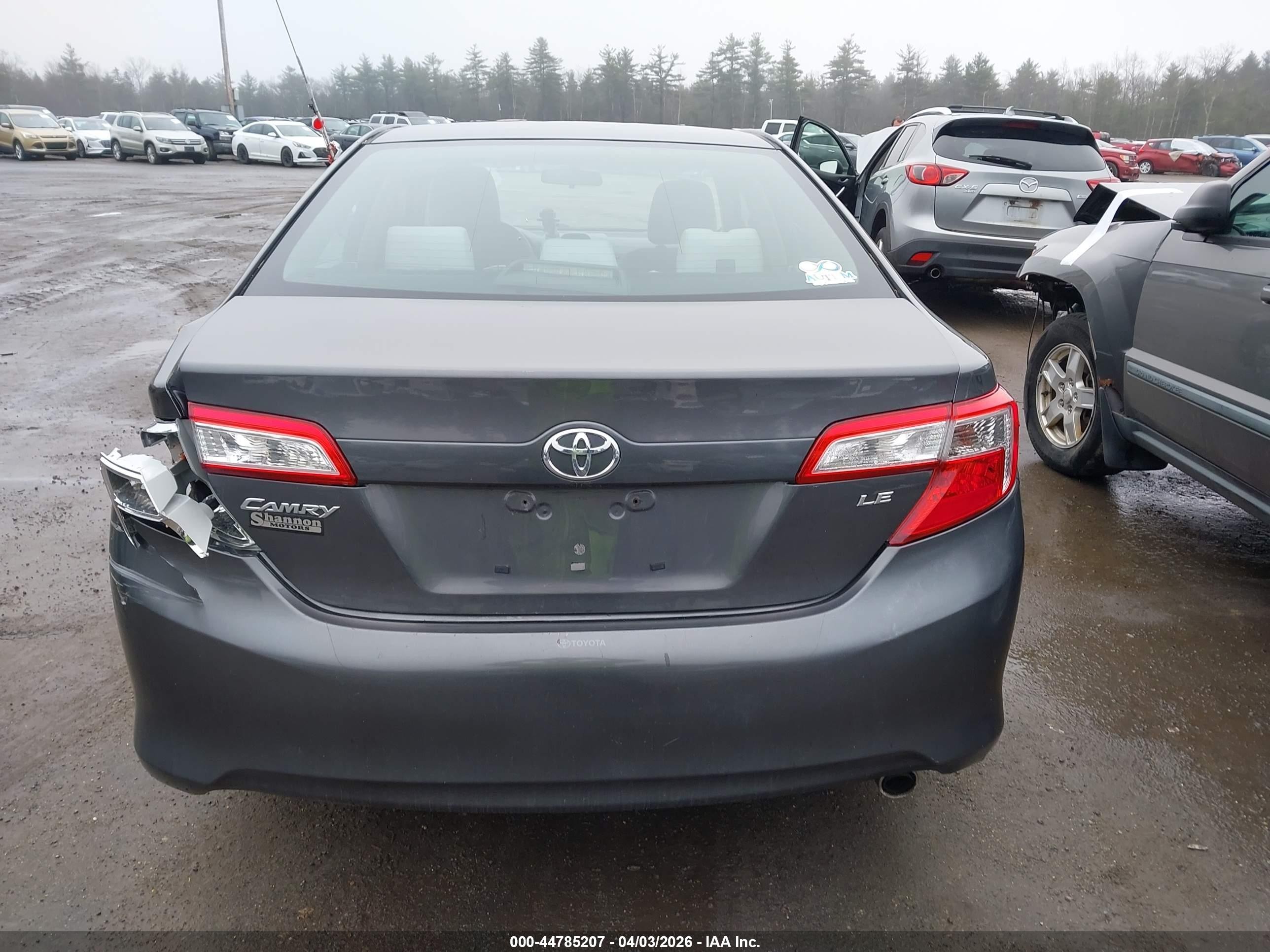 2013 Toyota Camry Le Gray vin: 4T4BF1FK8DR285715