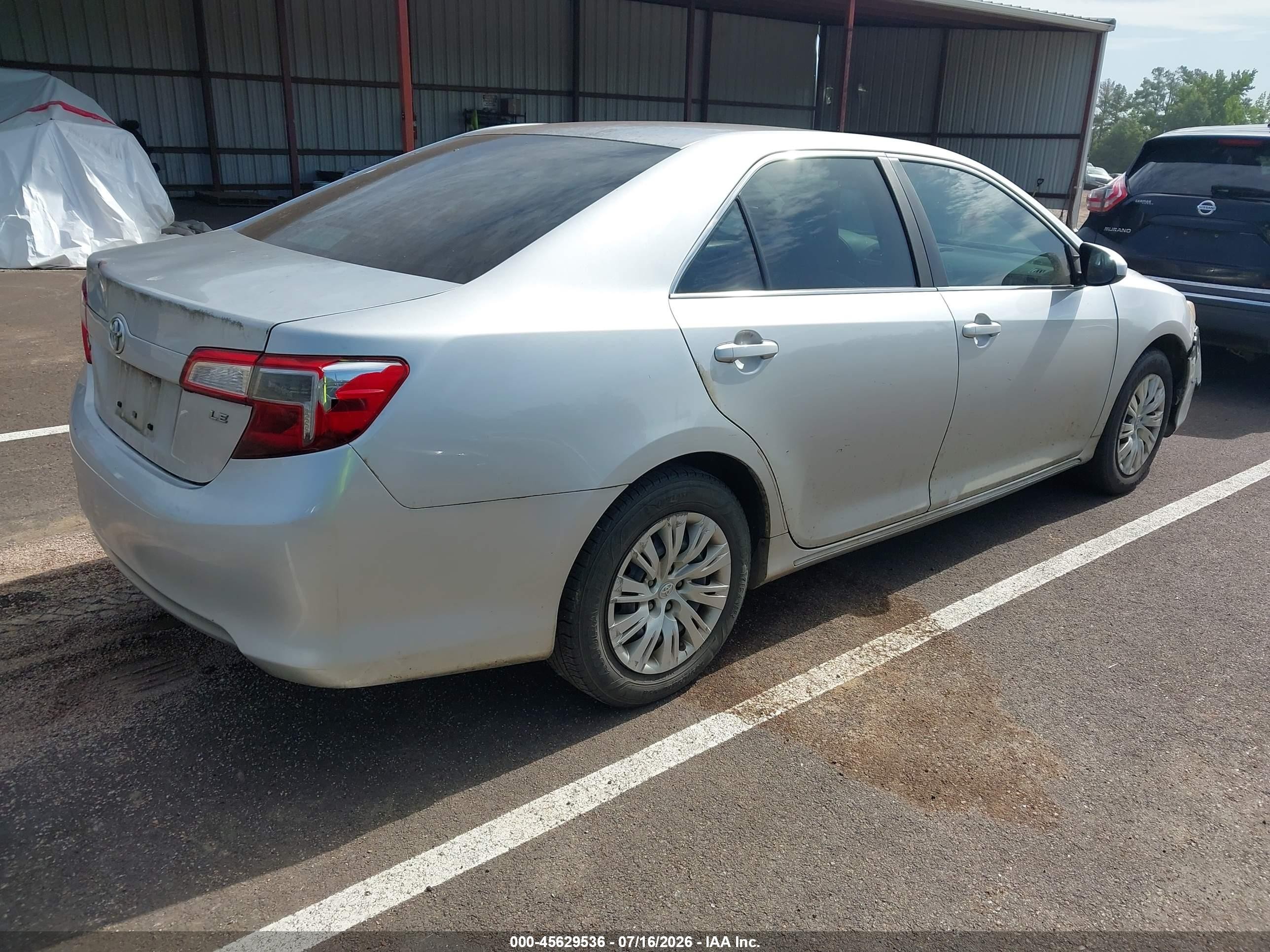 2013 Toyota Camry Le Silver vin: 4T4BF1FK8DR286928